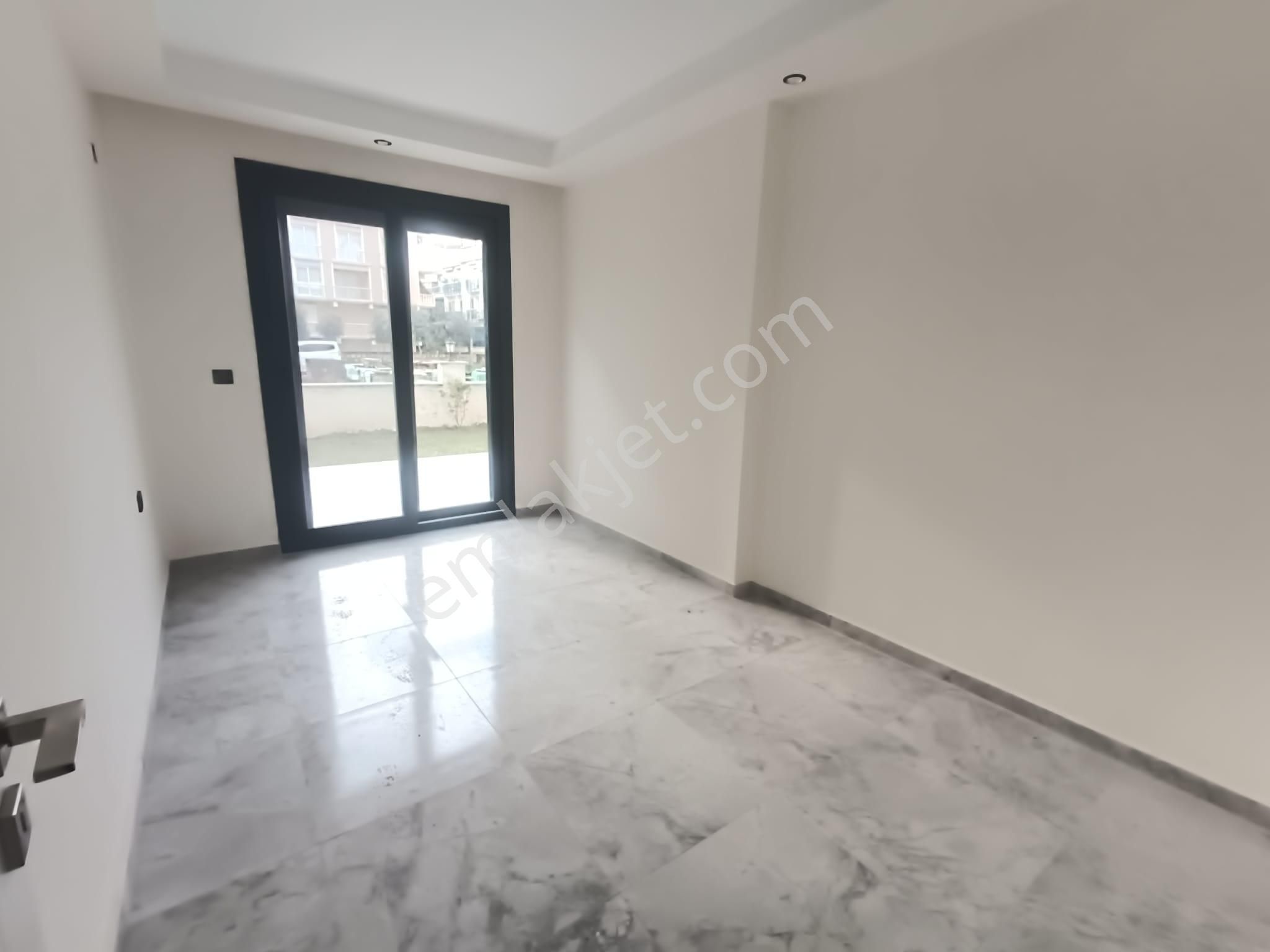 Acil Satılık Havuzlu Sitede 2+1 Daire - Görsel 10