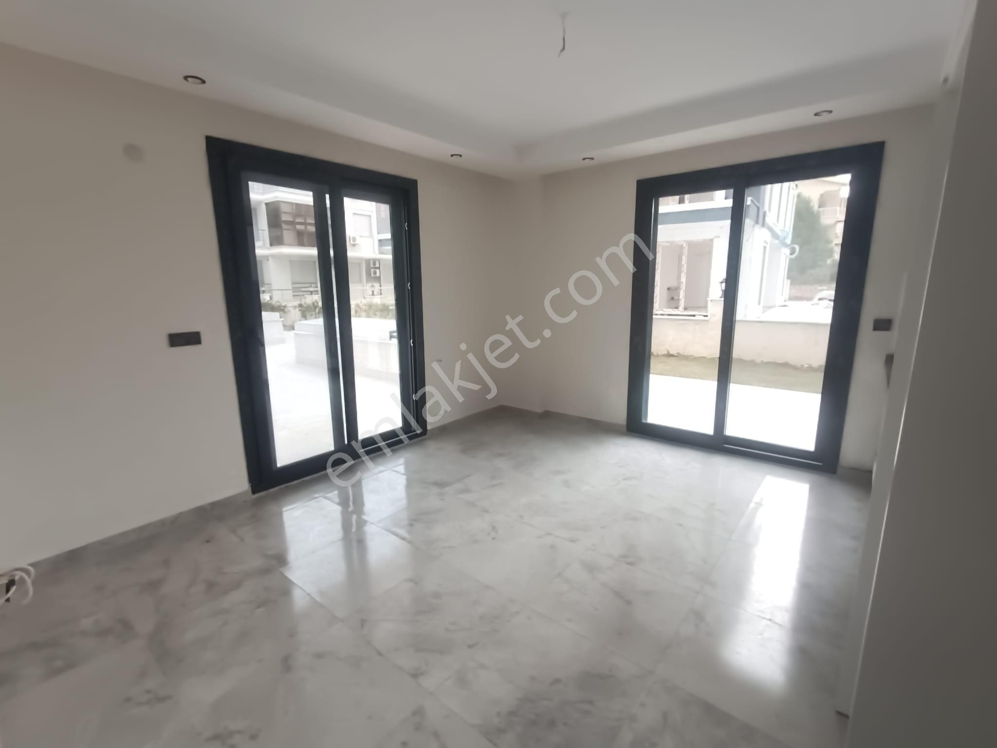 Acil Satılık Havuzlu Sitede 2+1 Daire - Görsel 4