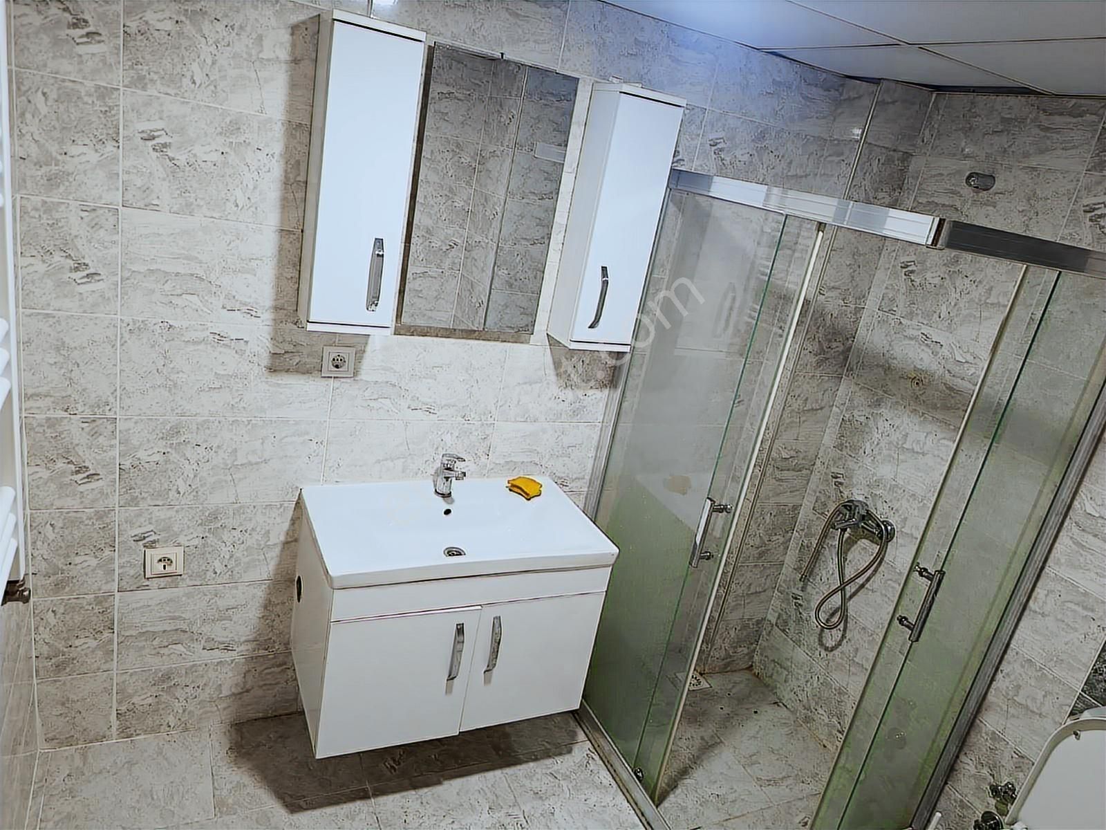 Buca Kozağaç Meydanda 2+1 Arakat Balkonlu Daire - Görsel 4