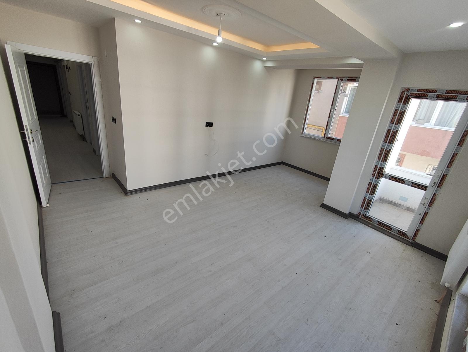 Hastaneye Yürüme Balkonlu, Arakat Ön Cephe 2+1 Kiralık Daire - Görsel 12