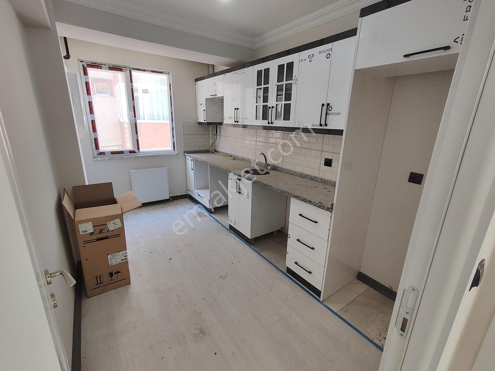 Hastaneye Yürüme Balkonlu, Arakat Ön Cephe 2+1 Kiralık Daire - Görsel 5