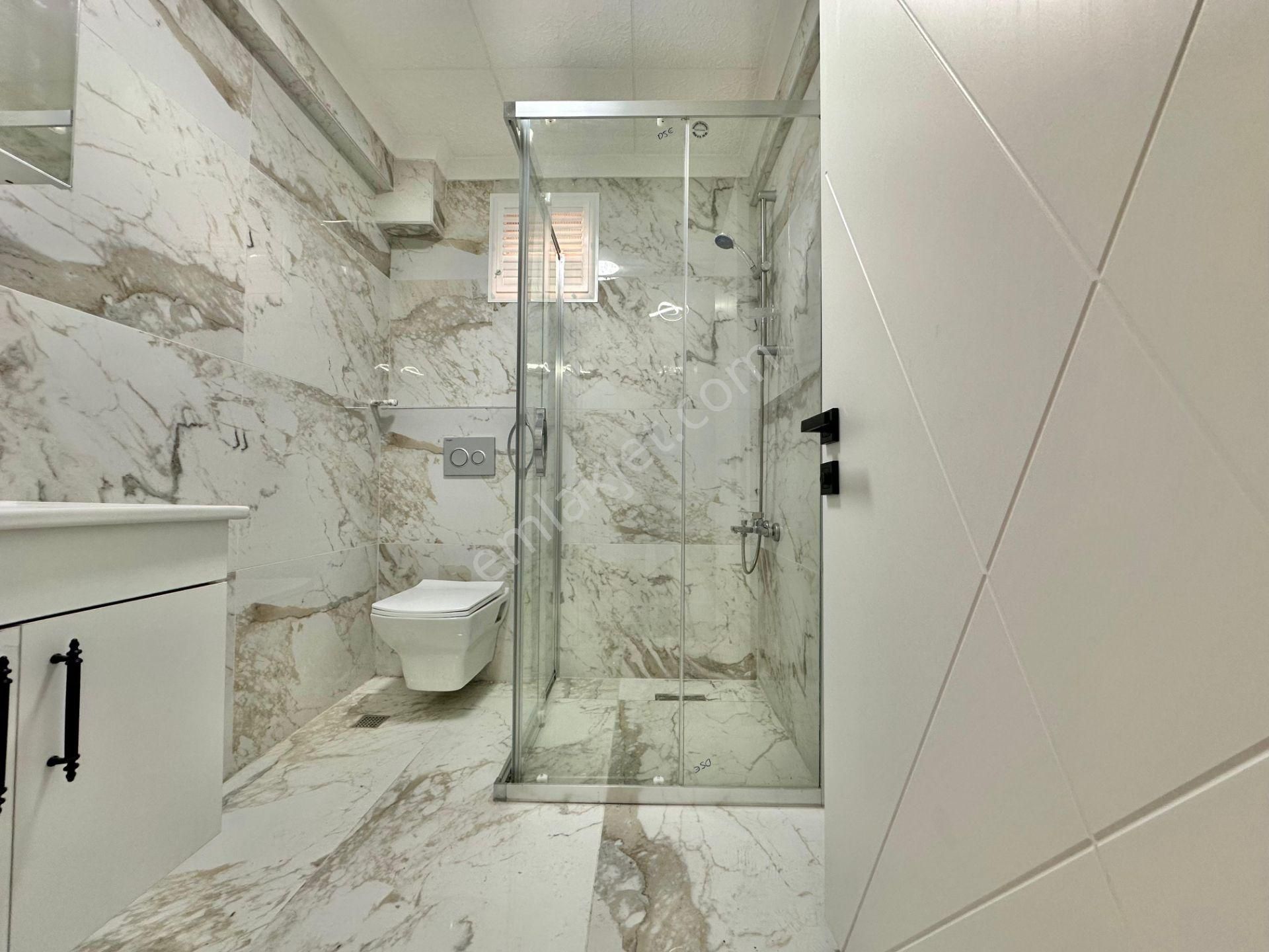 ꧁ay Emlaktan꧂akçay Merkezde İçi Komple Yenilenmiş Arakat Denize Yakın Satılık 2+1 Lüx Daire - Görsel 32