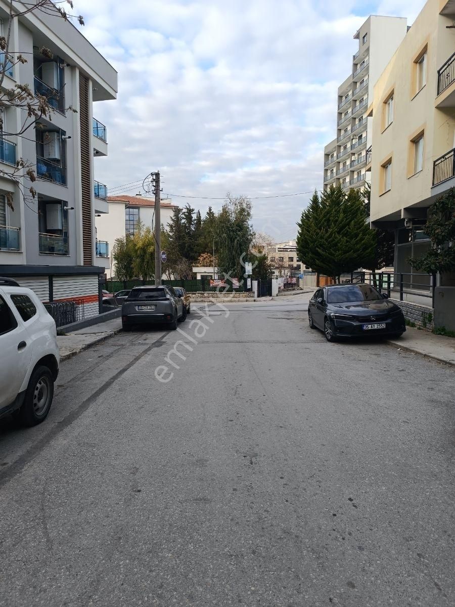 Buca Tınaztepe Hastanesi Yakını 2+1 Satılık Daire - Görsel 3