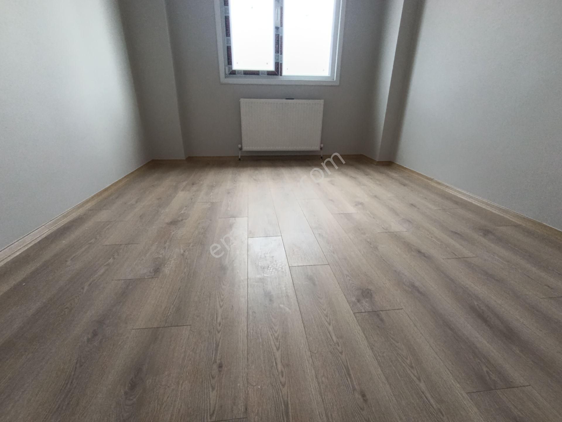 Pendik Esenyalıda Satılık 2+1 Asansör Otoparklı Ana Cadde Paralel Lüks Daire - Görsel 9