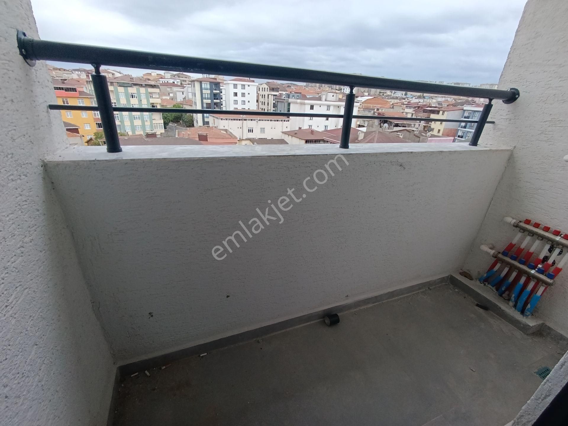 Pendik Esenyalıda Satılık 2+1 Asansör Otoparklı Ana Cadde Paralel Lüks Daire - Görsel 22