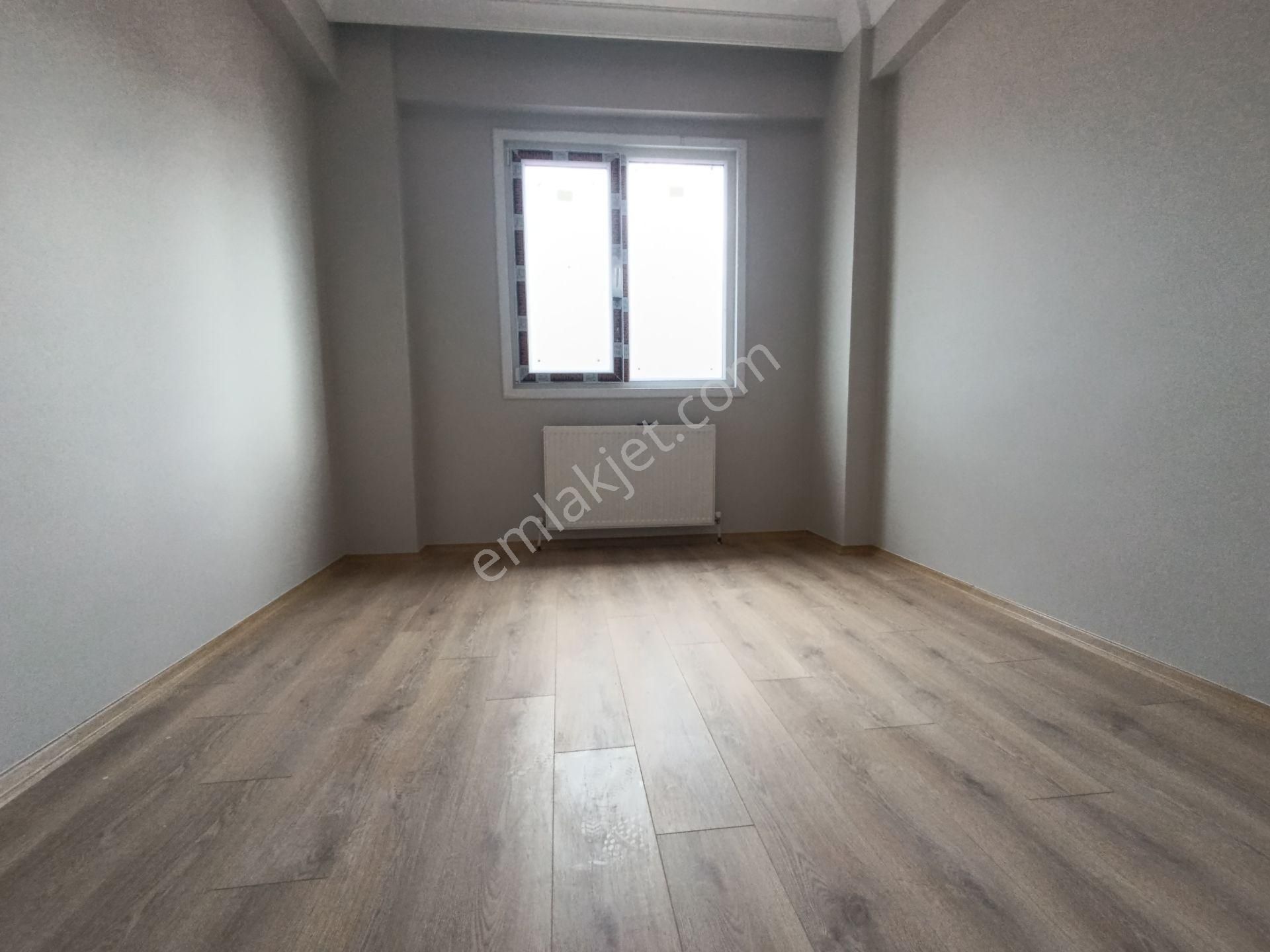 Pendik Esenyalıda Satılık 2+1 Asansör Otoparklı Ana Cadde Paralel Lüks Daire - Görsel 11