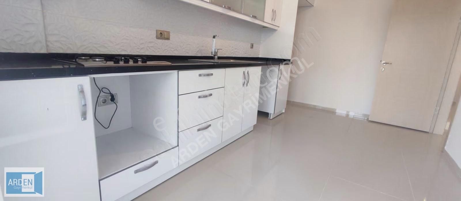Seferihisar Sığacık'ta Kiralık 3+1 Ayrı Mutfaklı Daire - Görsel 2