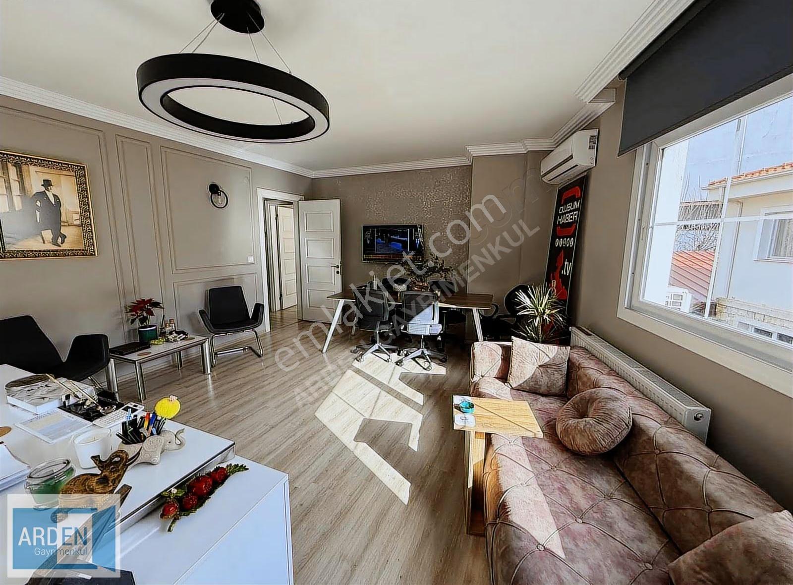 Seferihisar Merkezde, Kiracılı Satılık Dükkan 135m² - Görsel 13
