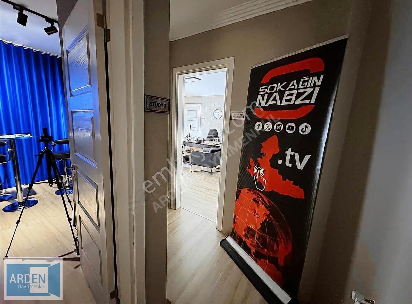 Seferihisar Merkezde, Kiracılı Satılık Dükkan 135m² - Görsel 15