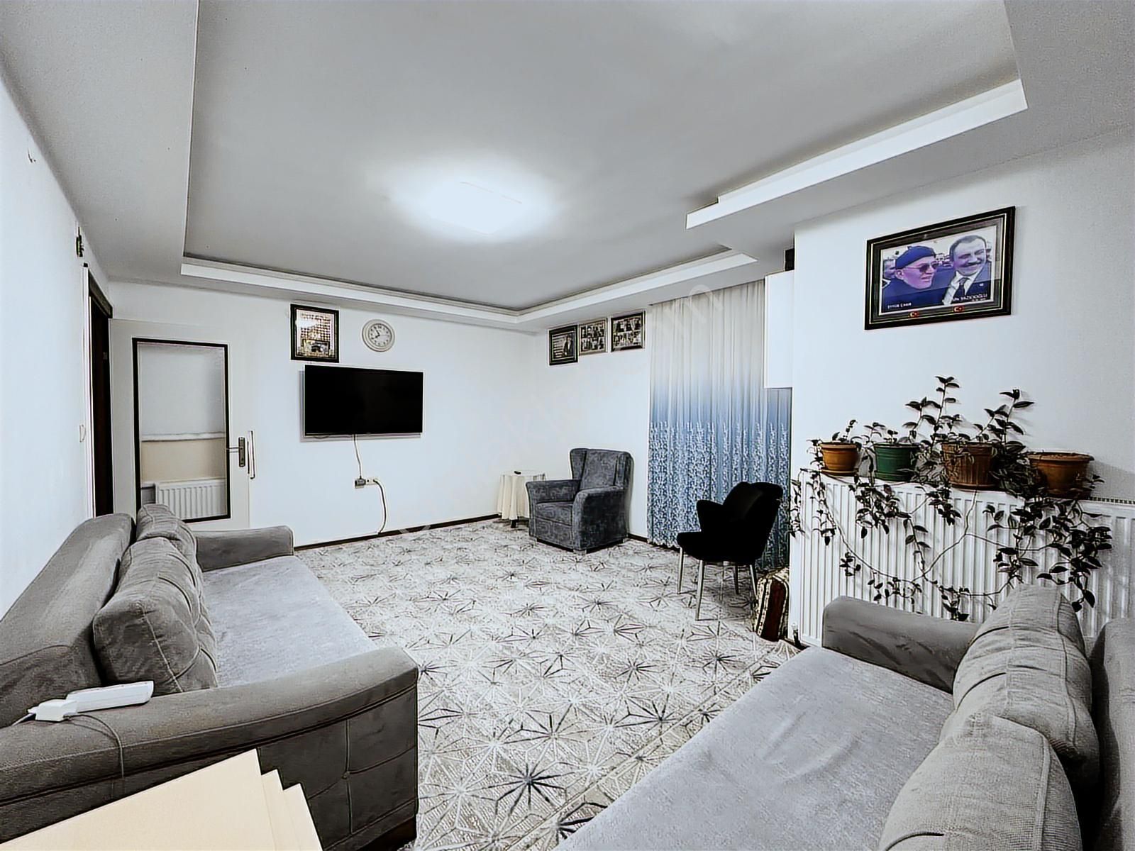 Engin Emlak'tan Okul'lar Yakını Masrafsız Asansör'lü 3+1 Daire - Görsel 8