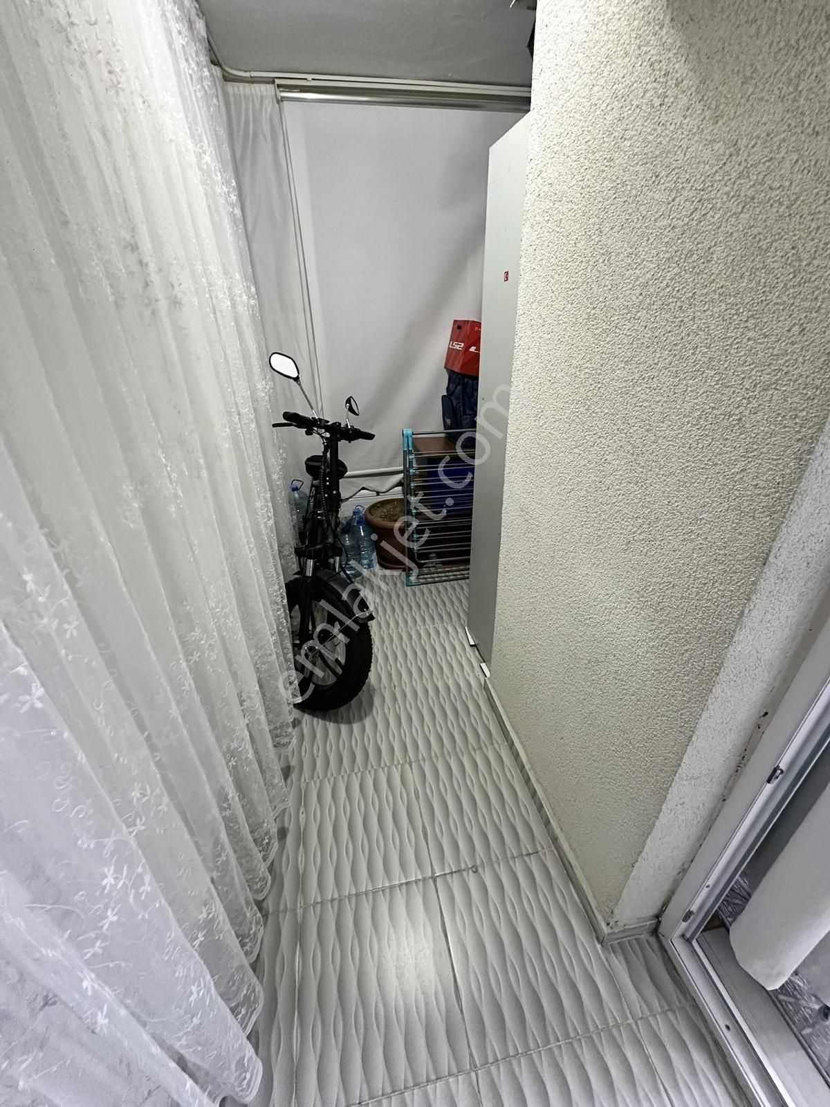 Engin Emlak'tan Okul'lar Yakını Masrafsız Asansör'lü 3+1 Daire - Görsel 4