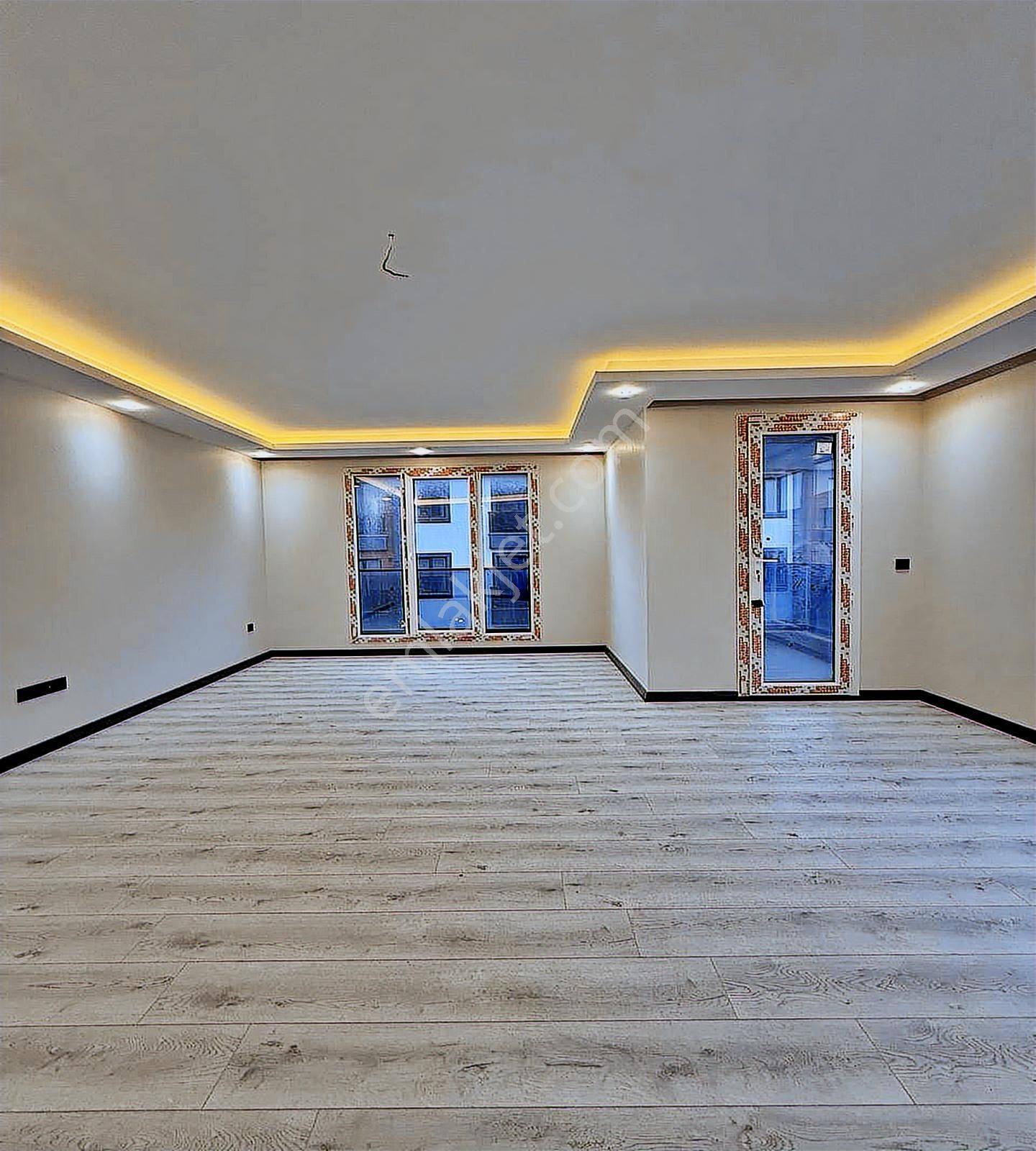 Beylikdüzü Merkezi'nde Butik Site İçi Geniş M2 Arakat 3+1 Daire - Görsel 16