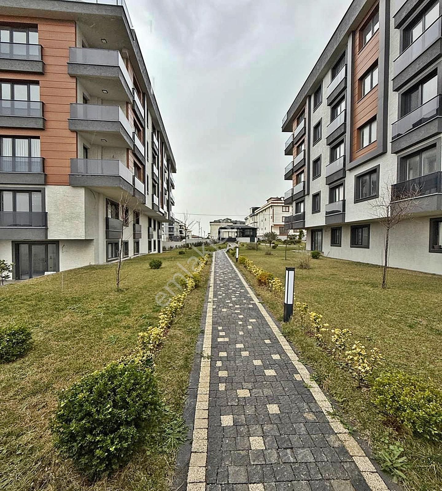 Beylikdüzü Merkezi'nde Butik Site İçi Geniş M2 Arakat 3+1 Daire - Görsel 23