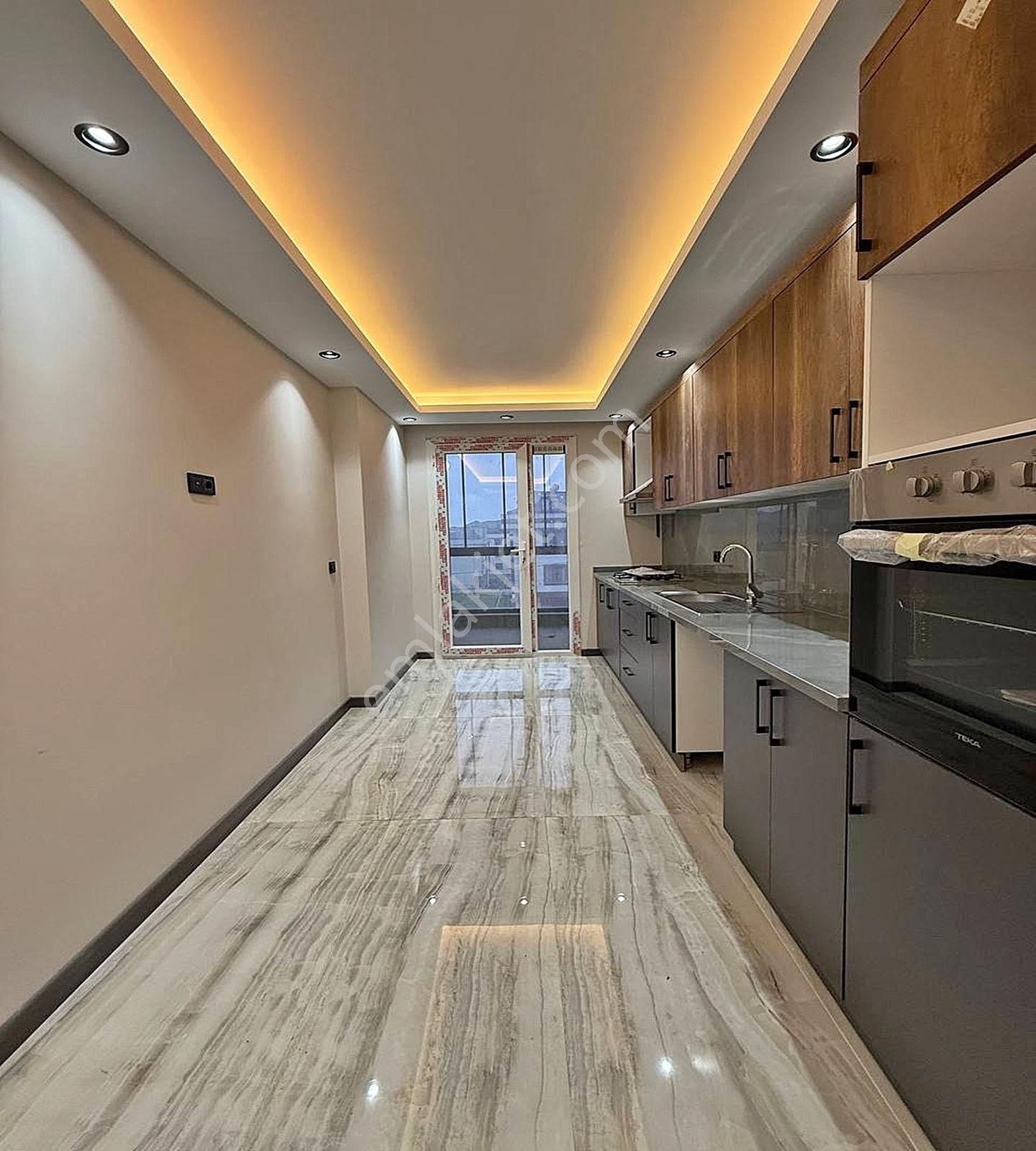 Beylikdüzü Merkezi'nde Butik Site İçi Geniş M2 Arakat 3+1 Daire - Görsel 4