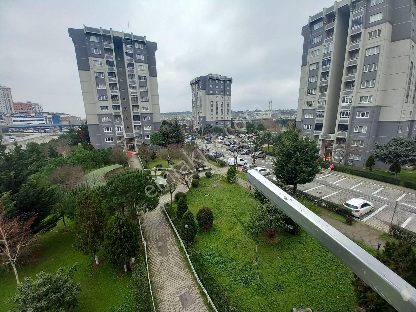 Atakent Halkalı Menekşe 2 De Fulll Tadilatlı 2+1 Satılıkdaire - Görsel 3