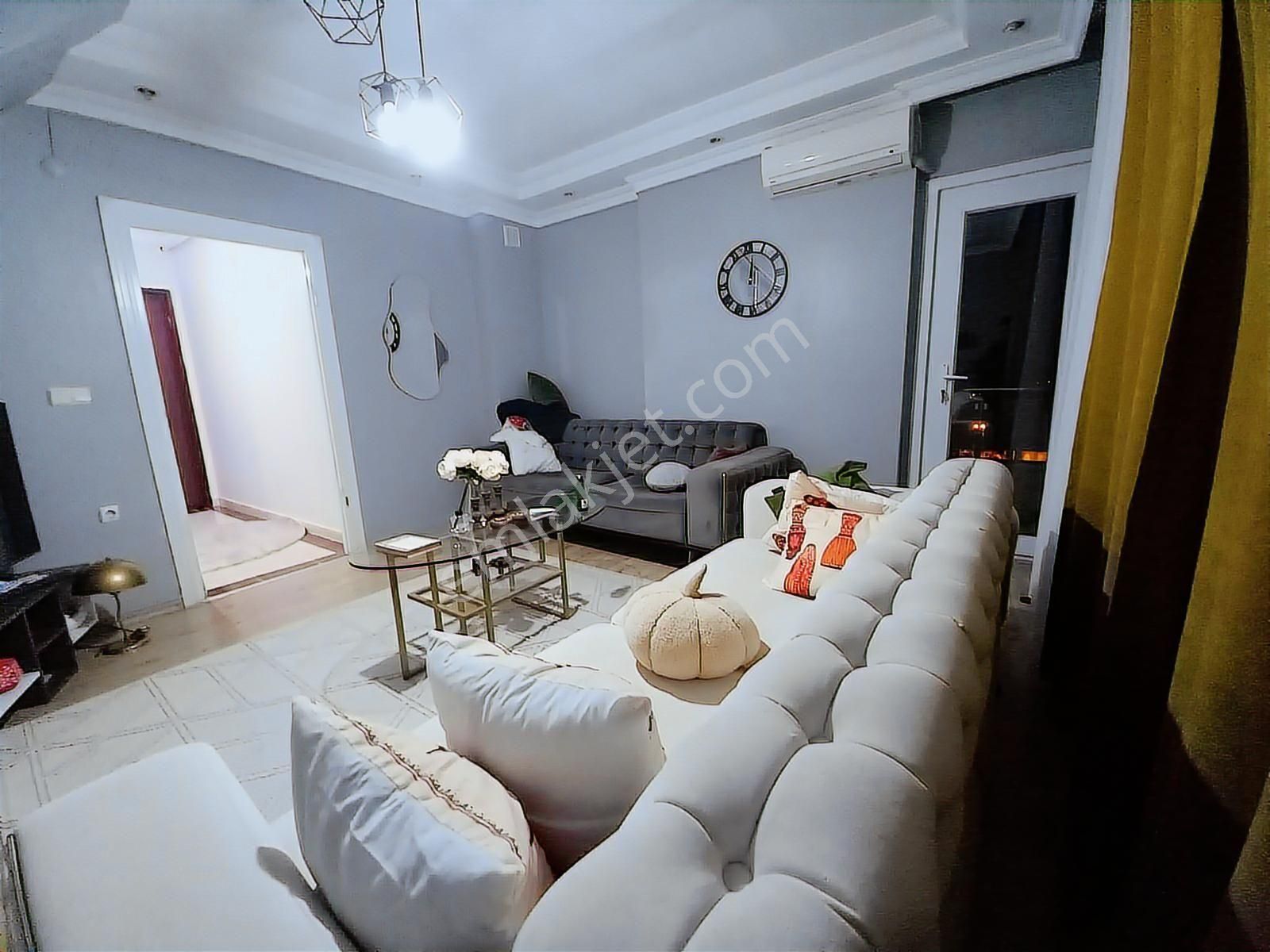 Beylikdüzü Ugur Konaklarında Satılık 3+1 Dubleks - Görsel 9