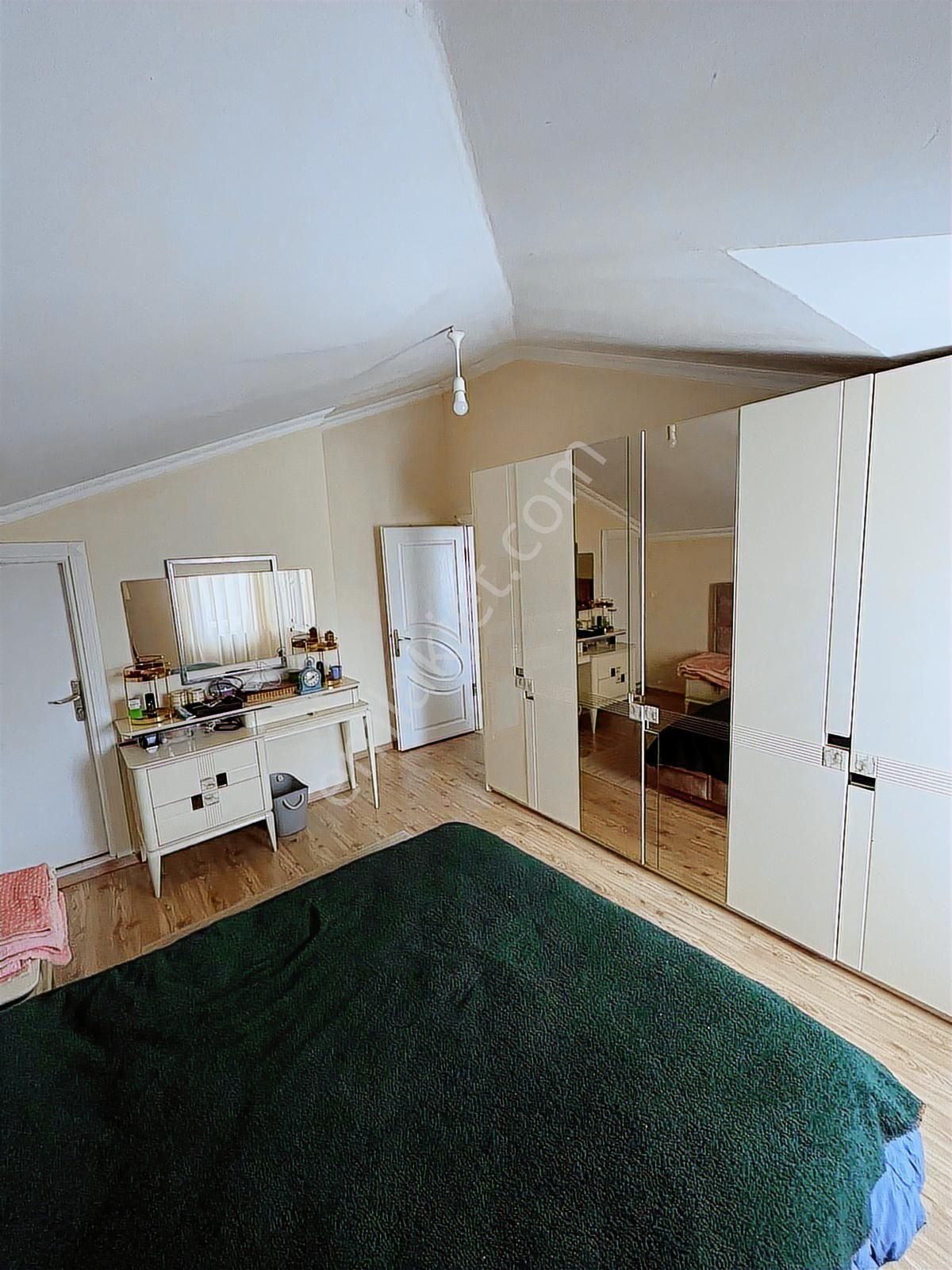 Beylikdüzü Ugur Konaklarında Satılık 3+1 Dubleks - Görsel 6