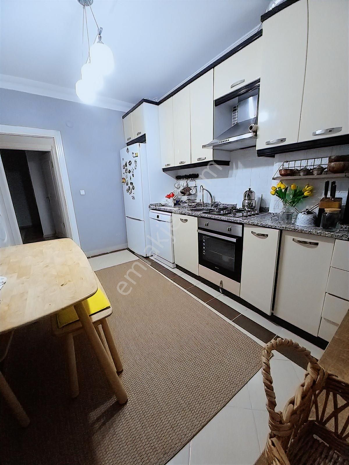 Beylikdüzü Ugur Konaklarında Satılık 3+1 Dubleks - Görsel 32