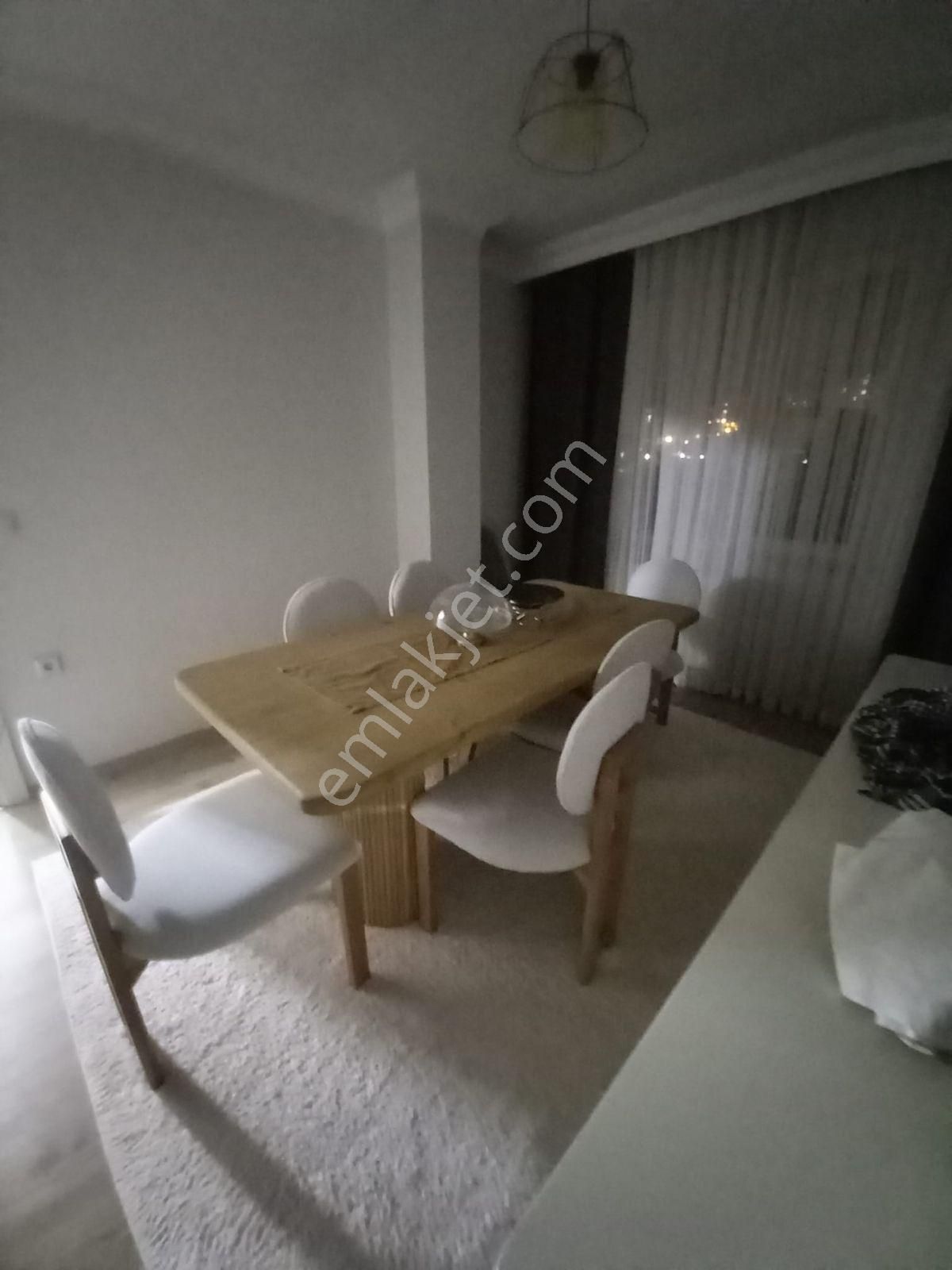 Beylikdüzü Ugur Konaklarında Satılık 3+1 Dubleks - Görsel 8