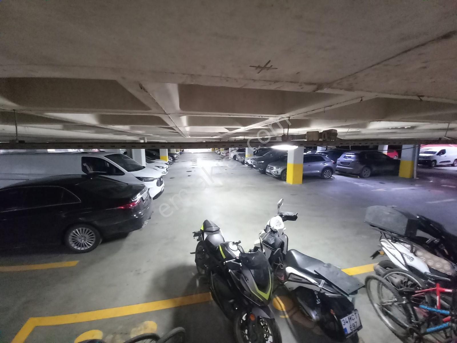 Kayaşehir 17. Bölgede Kiralık 3+1 Daire - Görsel 9