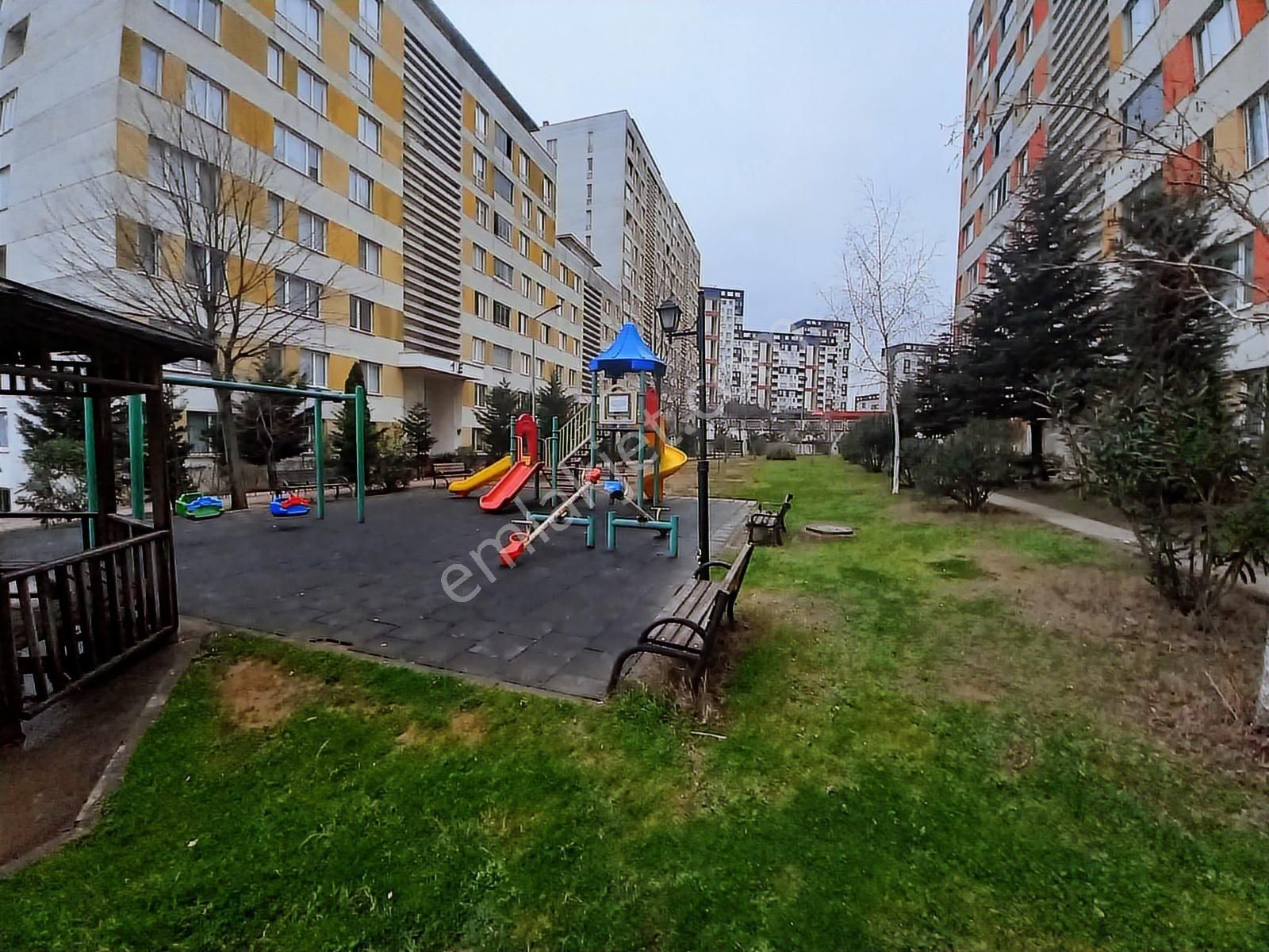 Kayaşehir 17. Bölgede Kiralık 3+1 Daire - Görsel 4