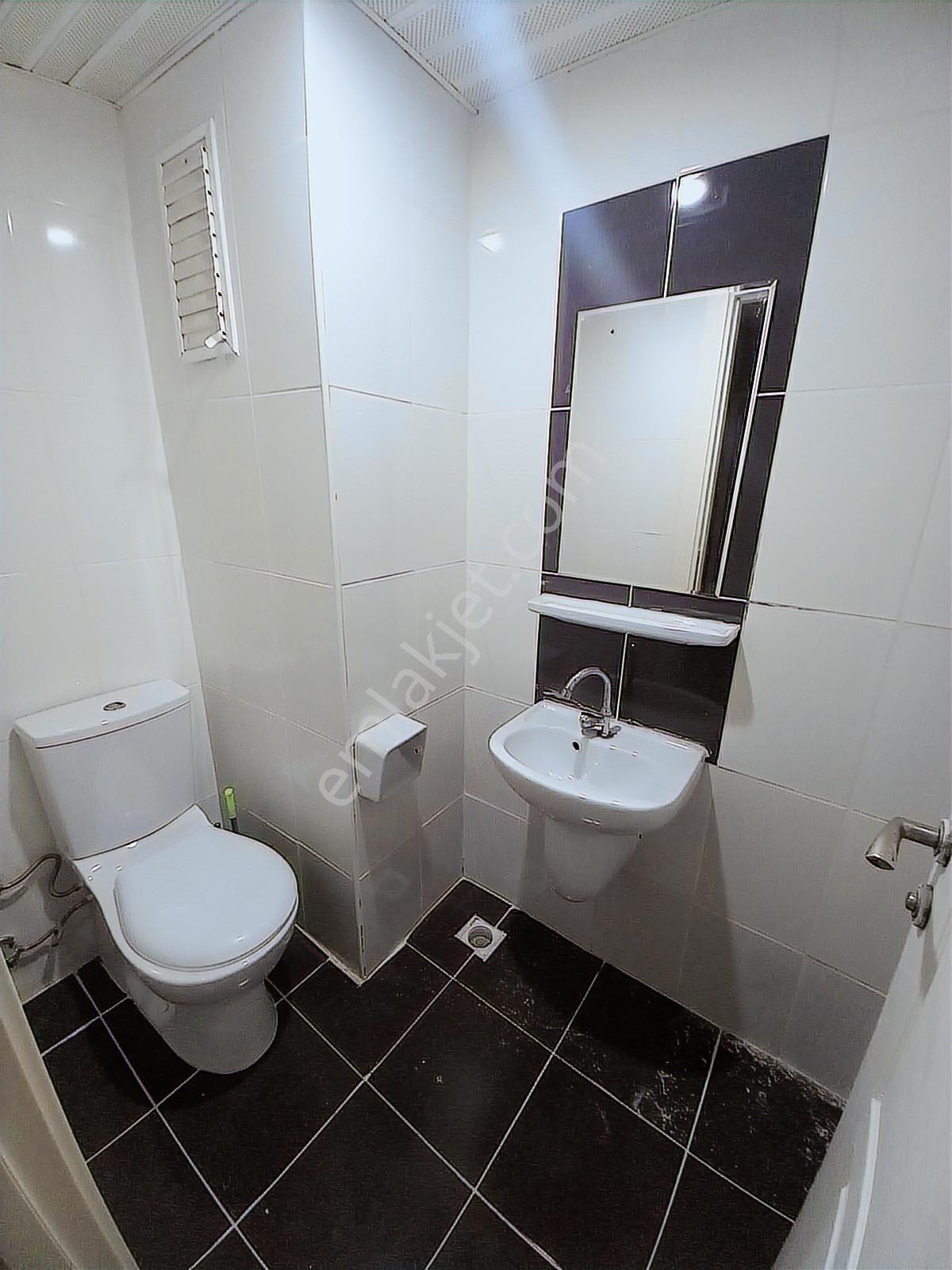 Kayaşehir 17. Bölgede Kiralık 3+1 Daire - Görsel 24