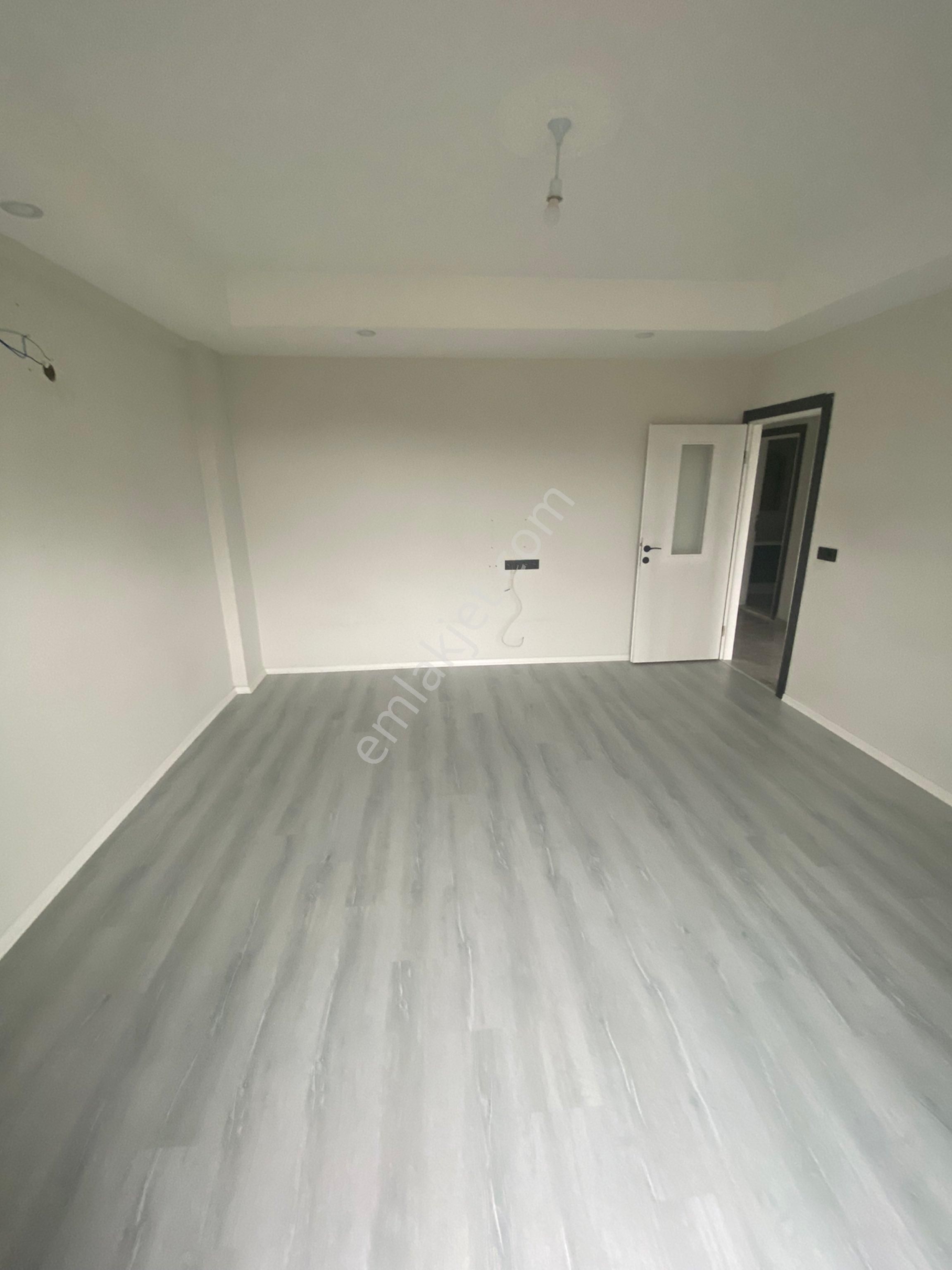 Sarılar Mahallesi’nde 2 + 1 Garaj Üstü Dairemiz Havuzlu Site İçerisinde Satılıktır - Görsel 11