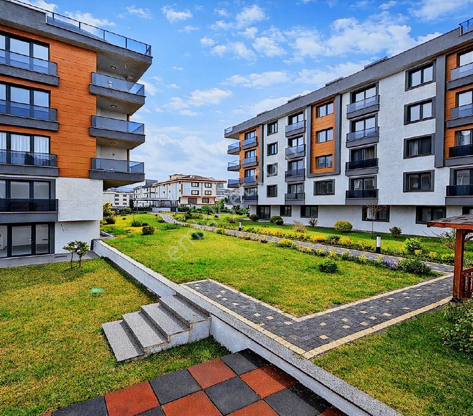 Beylikdüzü Kısa Katlı Butik Site'de Eminevim Fuzulev'e Uygun 2+1 - Görsel 19