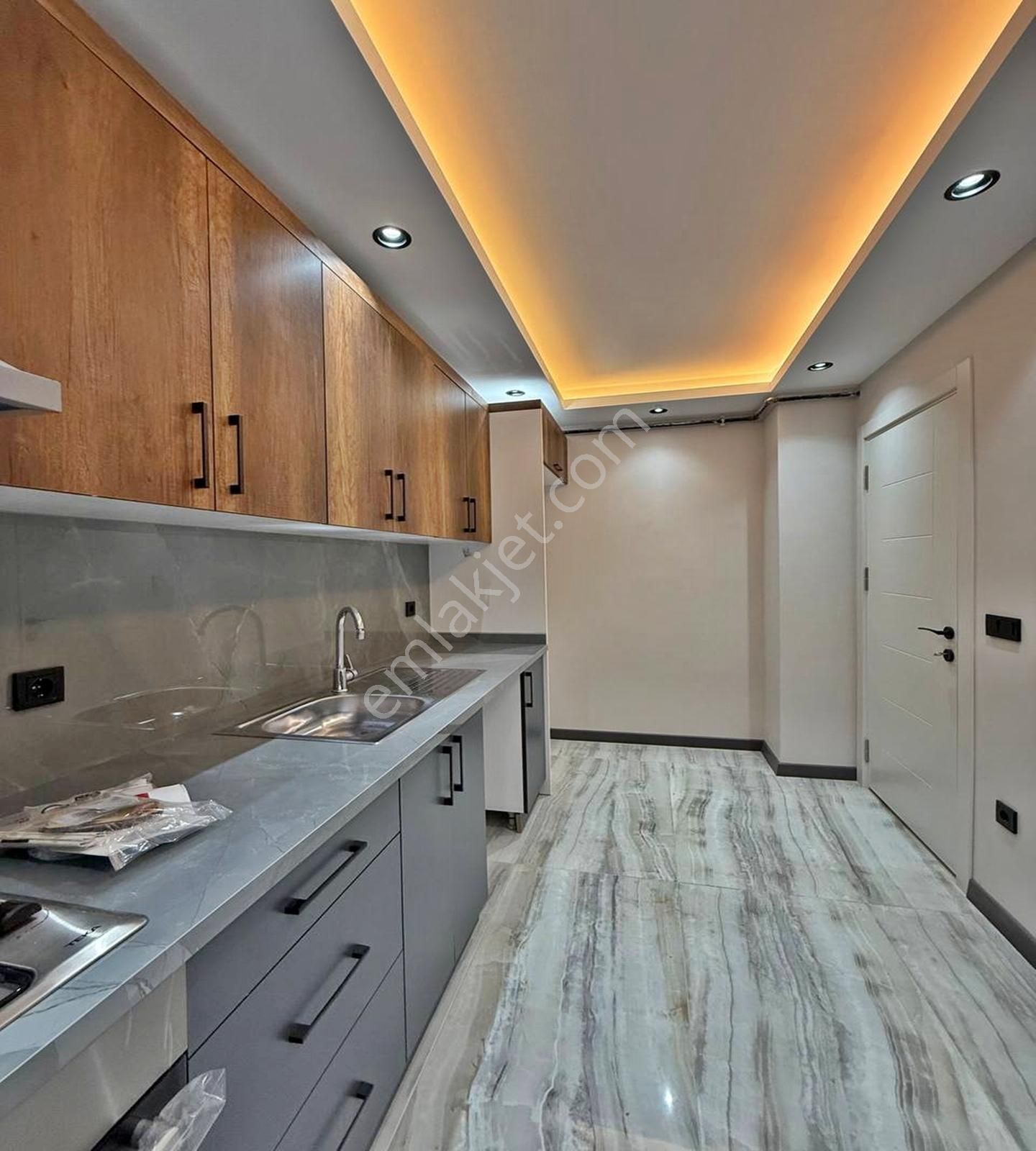 Beylikdüzü Kısa Katlı Butik Site'de Eminevim Fuzulev'e Uygun 2+1 - Görsel 22