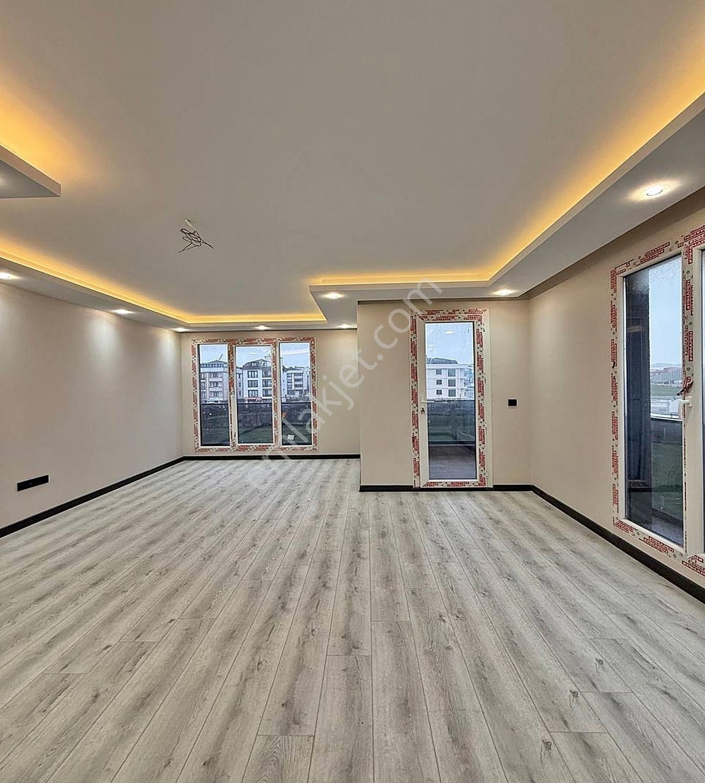 Beylikdüzü Kısa Katlı Butik Site'de Eminevim Fuzulev'e Uygun 2+1 - Görsel 3