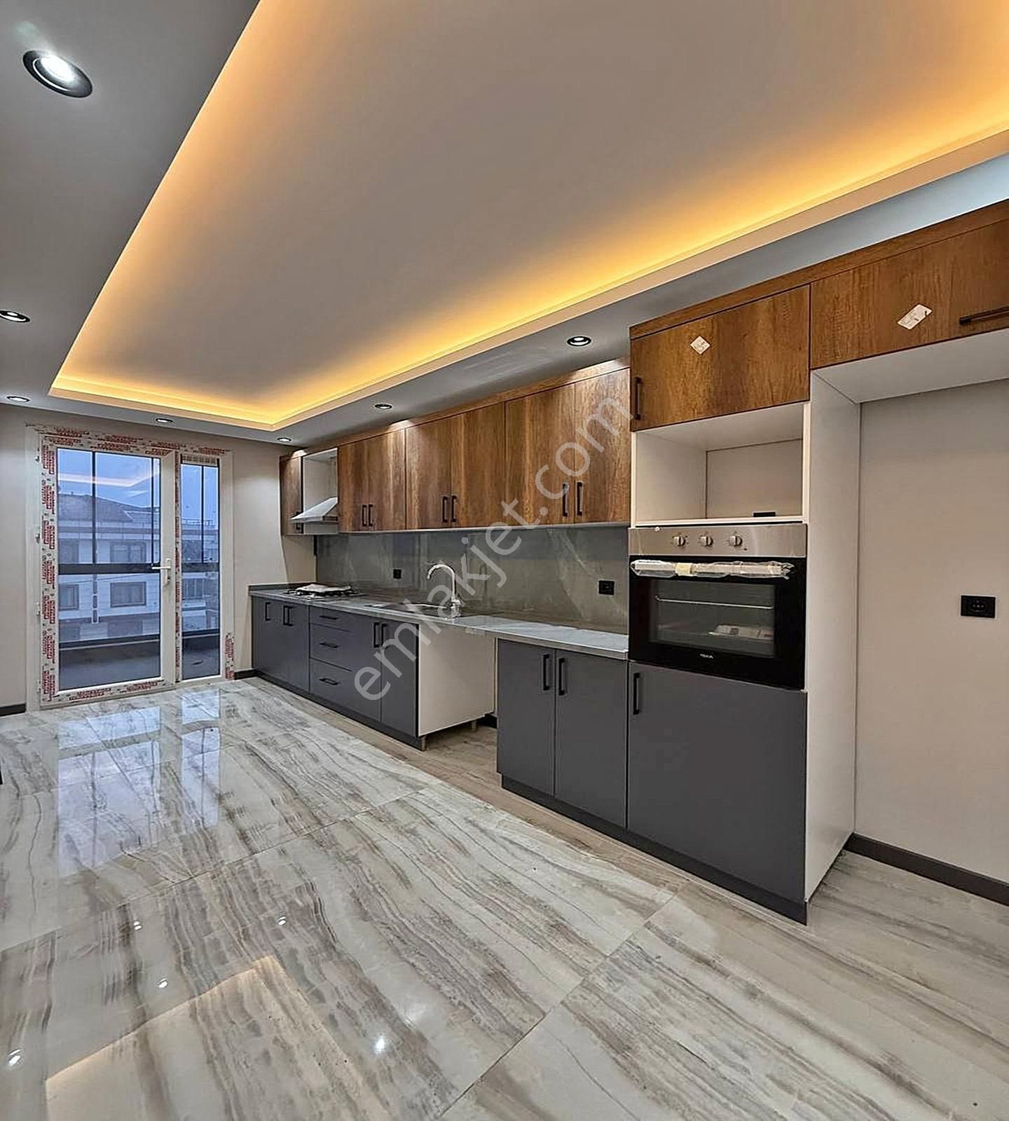 Beylikdüzü Kısa Katlı Butik Site'de Eminevim Fuzulev'e Uygun 2+1 - Görsel 8