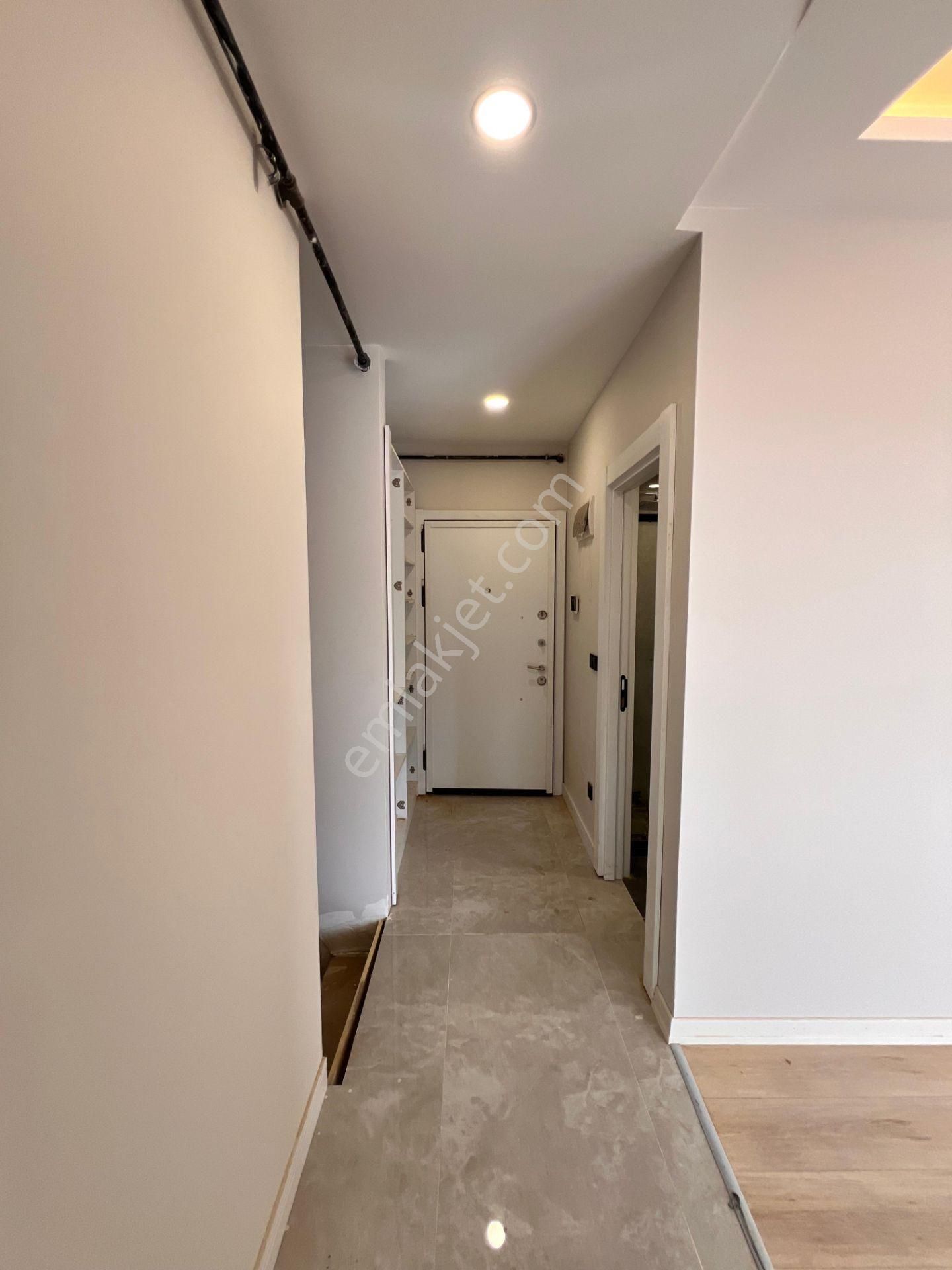 Kaçmaz'dan Altıntepe'de Cadde Üzeri Prestijli Yapı'da Geniş Teraslı 3 +1 Dubleks Daire - Görsel 30