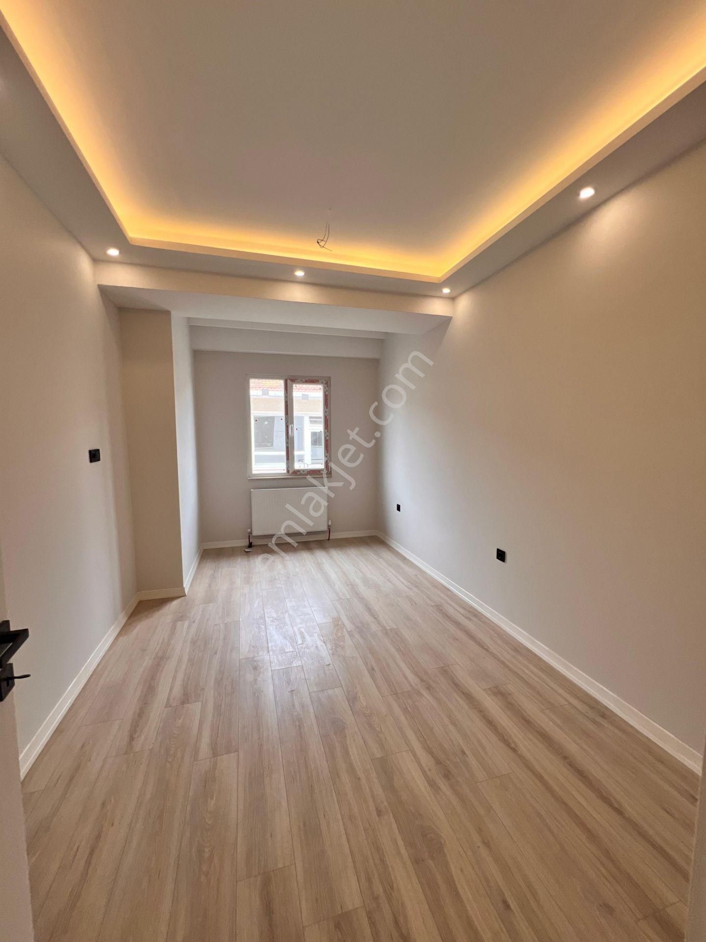 Kaçmaz'dan Altıntepe'de Cadde Üzeri Prestijli Yapı'da Geniş Teraslı 3 +1 Dubleks Daire - Görsel 16