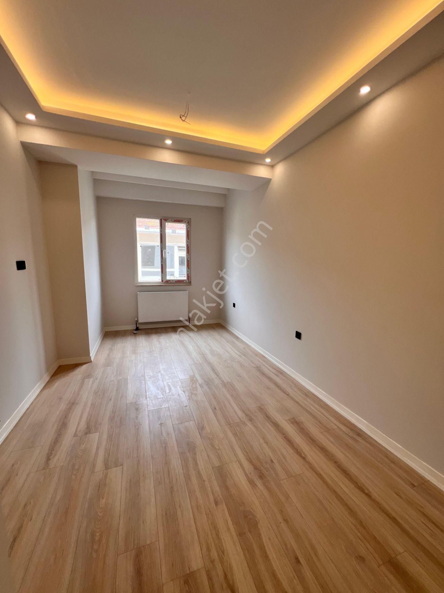 Kaçmaz'dan Altıntepe'de Cadde Üzeri Prestijli Yapı'da Geniş Teraslı 3 +1 Dubleks Daire - Görsel 14