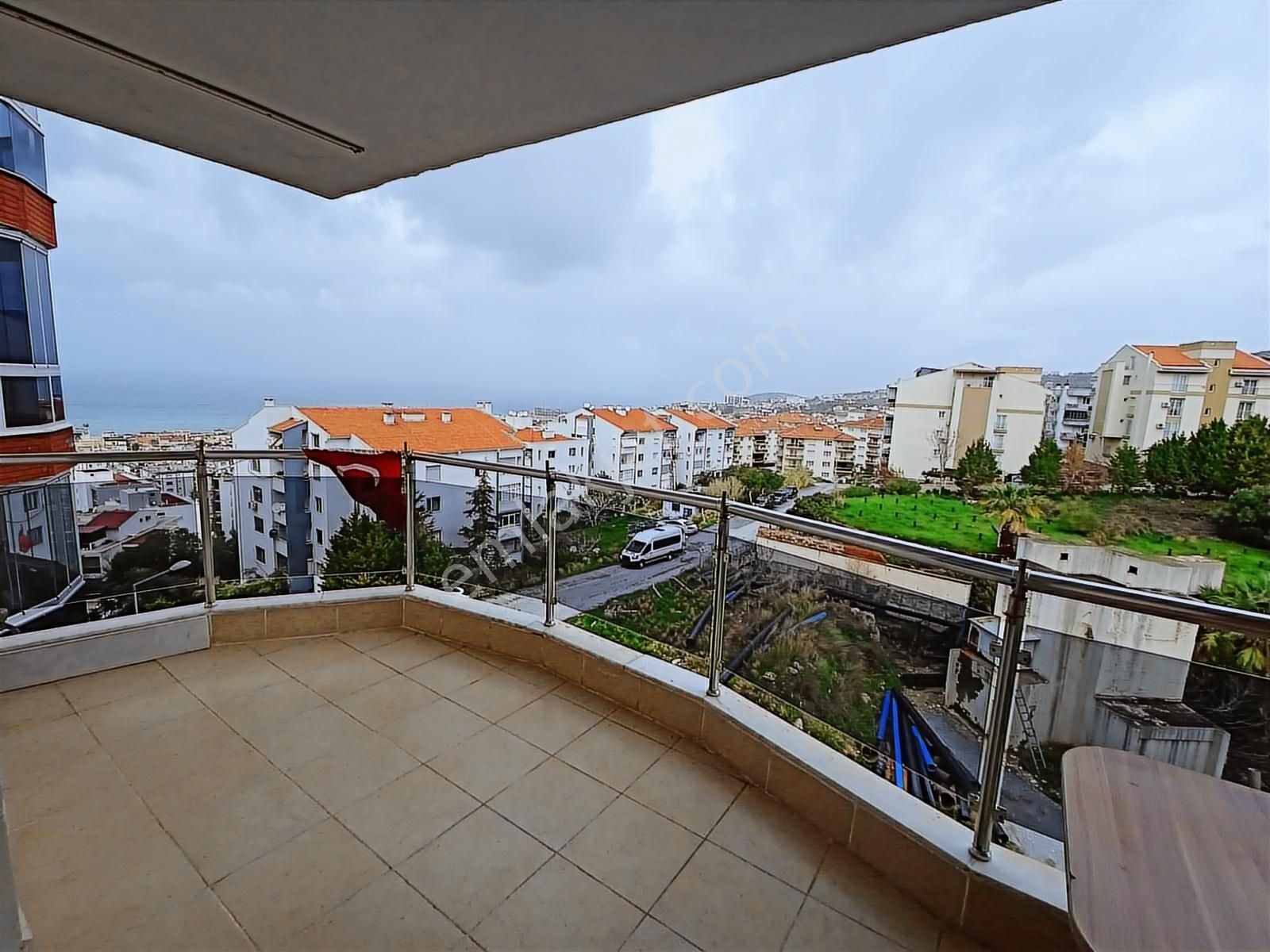 Kuşadası Ege Mahallesi Havuzlu Sitede Manzaralı Dubleks Daire - Görsel 35