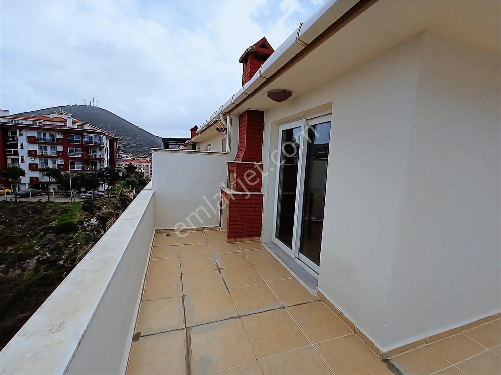 Kuşadası Ege Mahallesi Havuzlu Sitede Manzaralı Dubleks Daire - Görsel 31