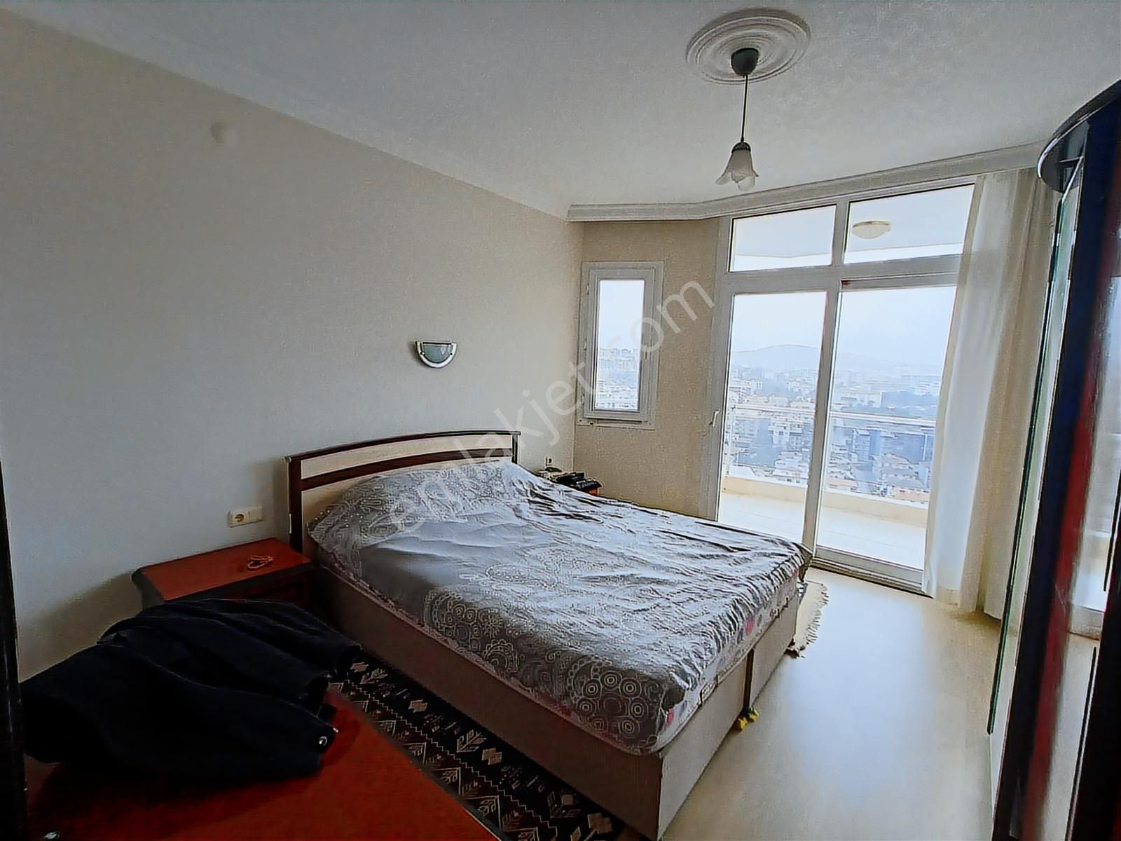 Kuşadası Ege Mahallesi Havuzlu Sitede Manzaralı Dubleks Daire - Görsel 9