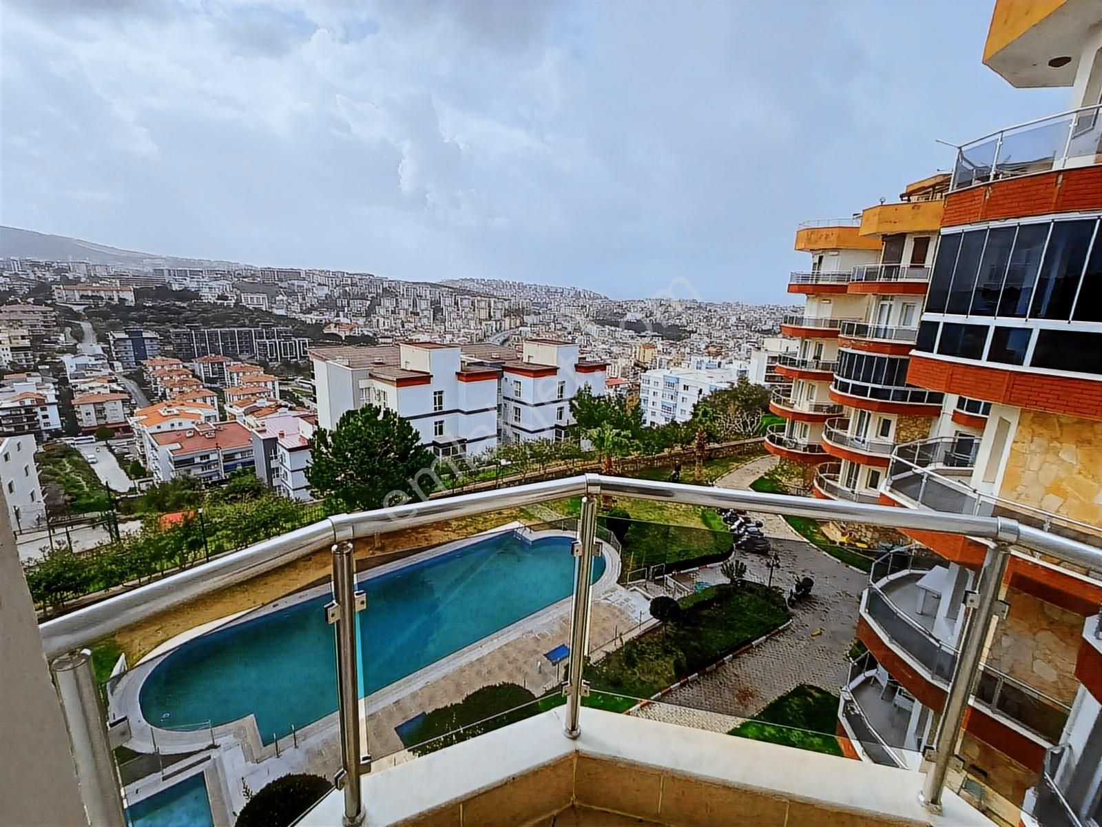 Kuşadası Ege Mahallesi Havuzlu Sitede Manzaralı Dubleks Daire - Görsel 29