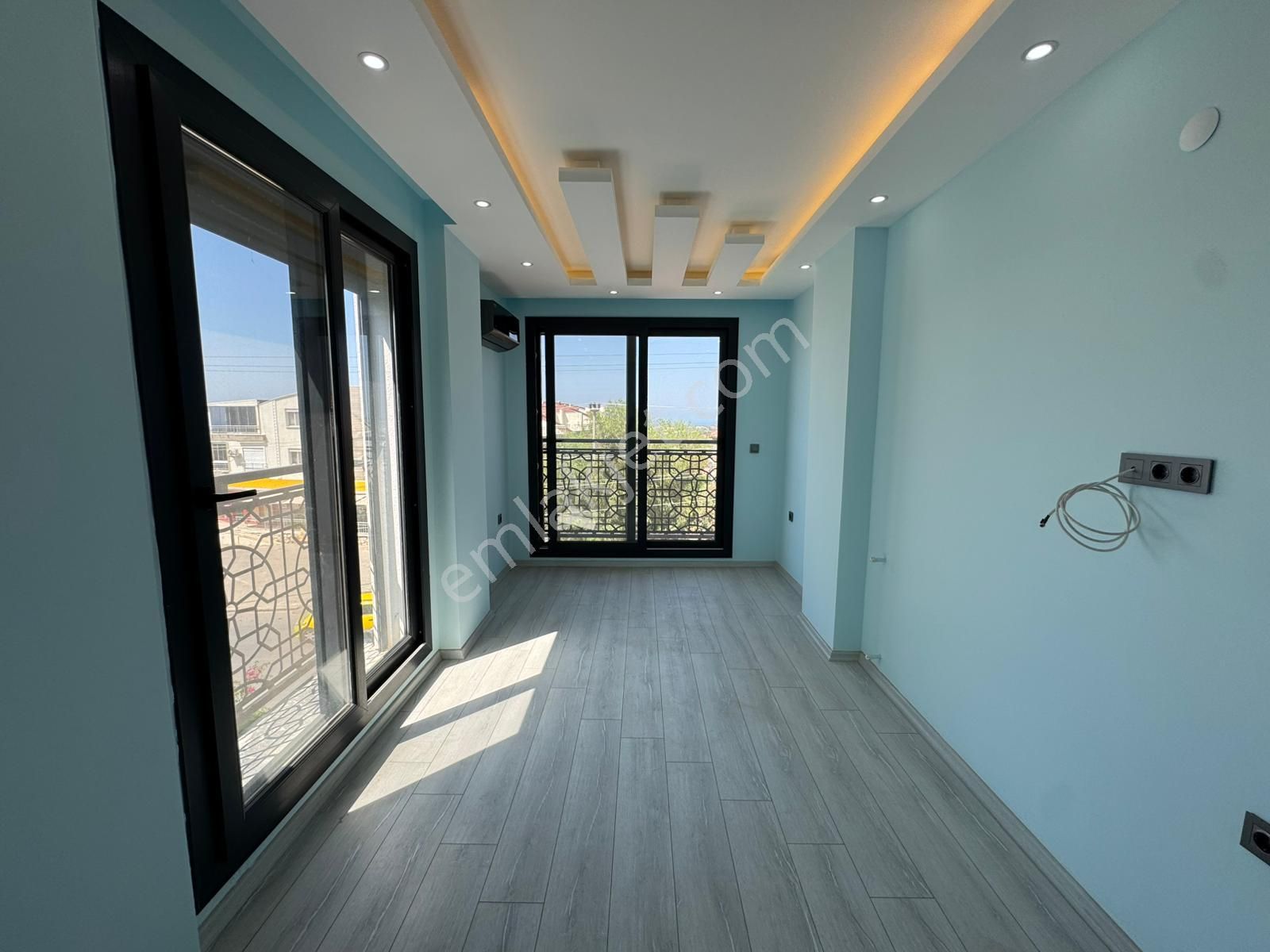 Aydın Didim Efeler Mah. Orta Kat Eşyasız Her Odadan Deniz Manzaralı Asansörlü 1+1 Daire - Görsel 14