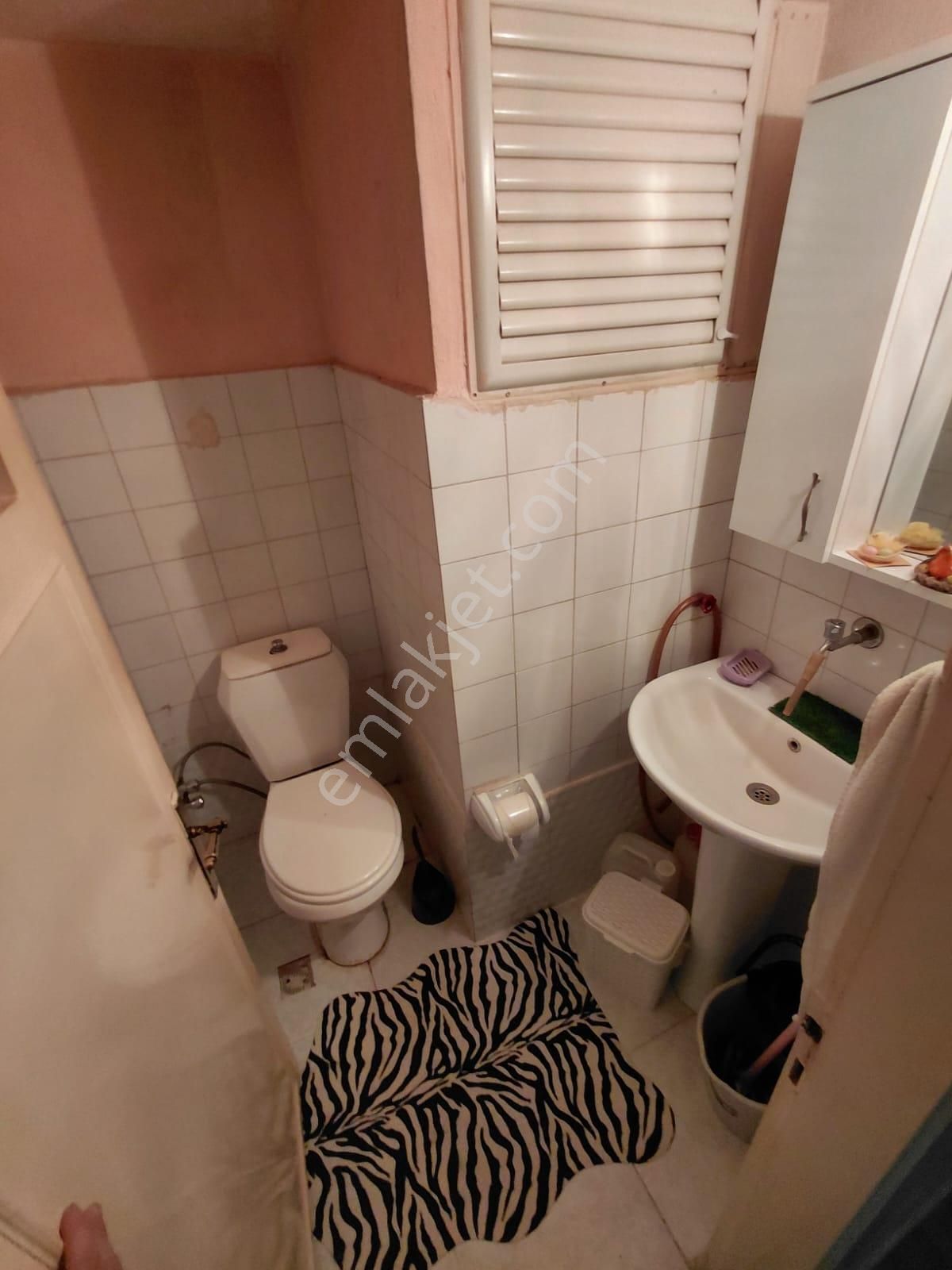 Uluönder Caddesi Yakını 3+1 Doğalgazlı 175 M2 Arakat - Görsel 17