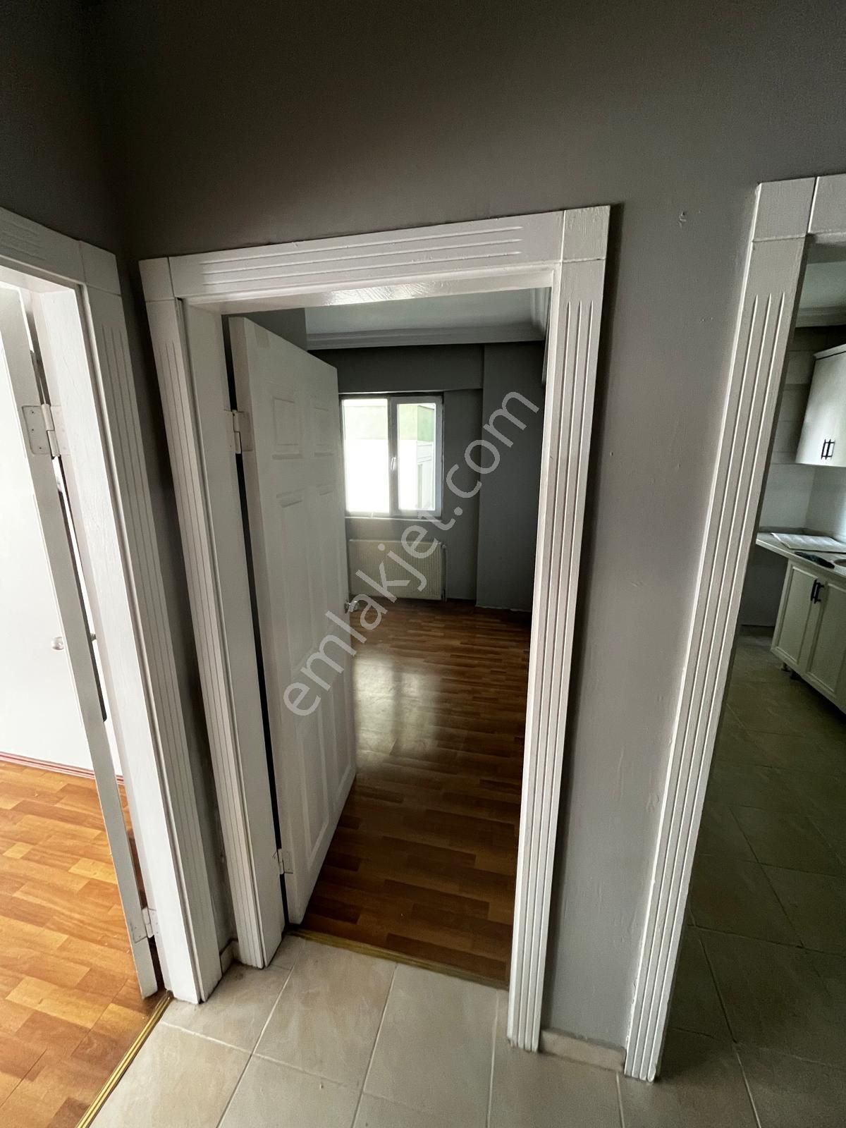 Sahibinden Çarşı İçi 3+1 Kiralık Daire - Görsel 6