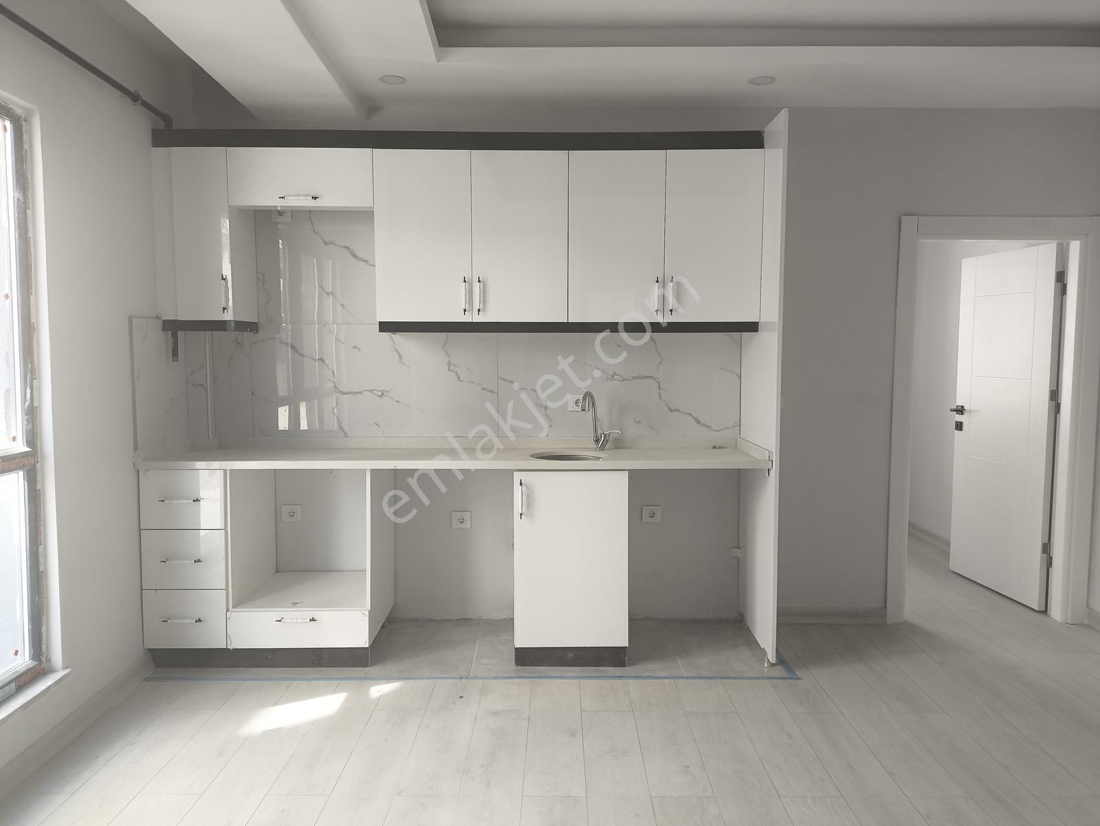 Fa Özbir'den Merkezi Konumda Kapalı Otoparklı 1+1 Lüx Daire - Görsel 29