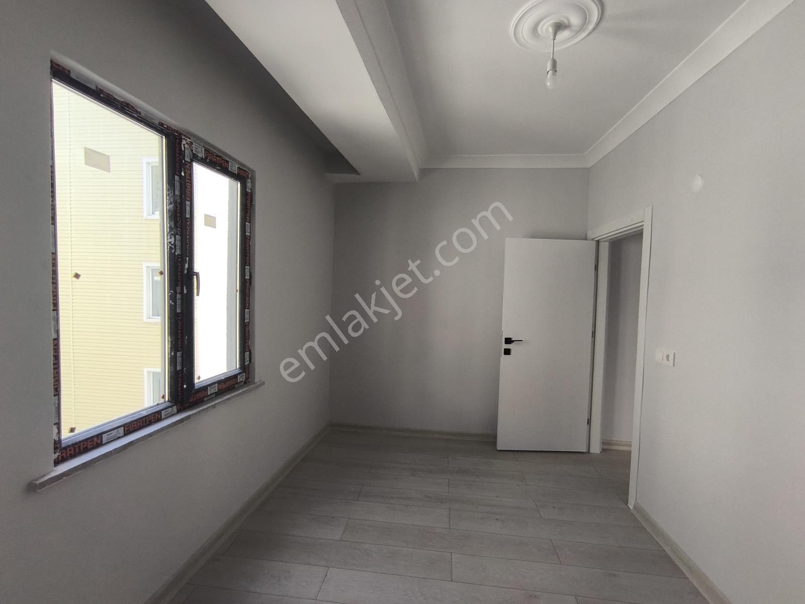 Fa Özbir'den Merkezi Konumda Kapalı Otoparklı 1+1 Lüx Daire - Görsel 23