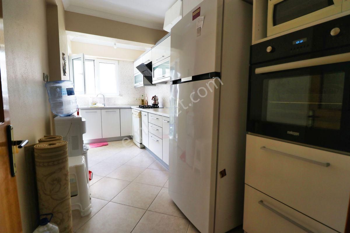 🛑🛑aktiften Akçay Merkez'de Satılık Mükemmel Konumlu Full Eşyalı Arakat Ebeveyn Banyolu 2+1 Daire