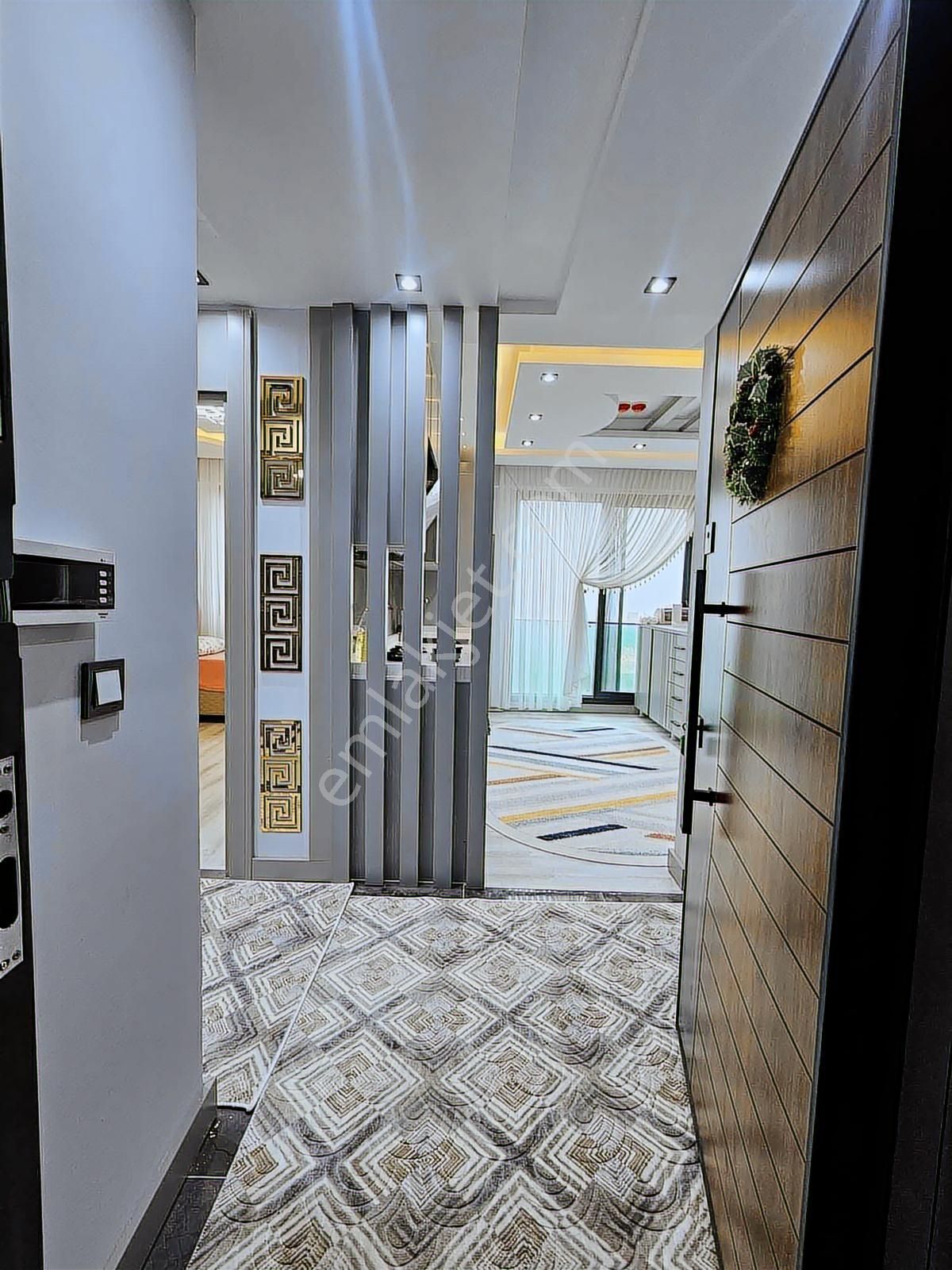 Mersin Erdemli Ayaş Satılık Full Eşyalı 2+1 Lüx Daıre