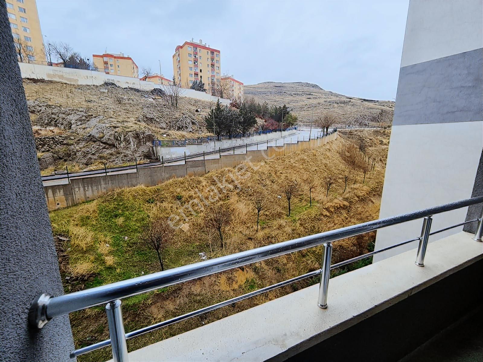 Mamak Araplar Okyanus Sitesinde 3+1 Yapılı Satılık Daire - Görsel 3