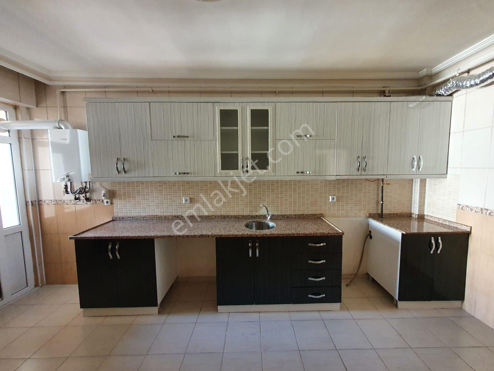 Emin Gyo Güvencesiyle Fevziçakmak Mahalles'inde 3+1 Satılık Daire - Görsel 4