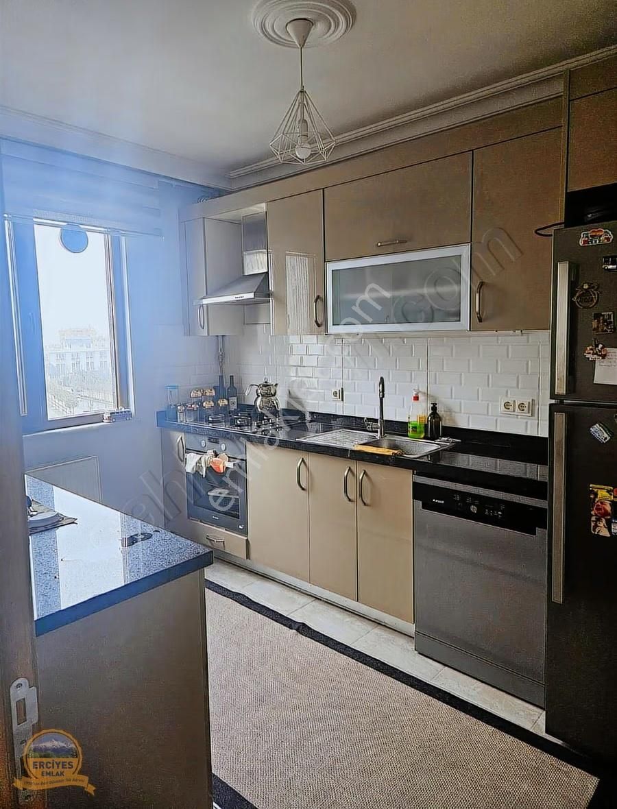 Erciyes'den Veysel Karani Mahallesinde 3+2 Teraslı Dubleks - Görsel 30