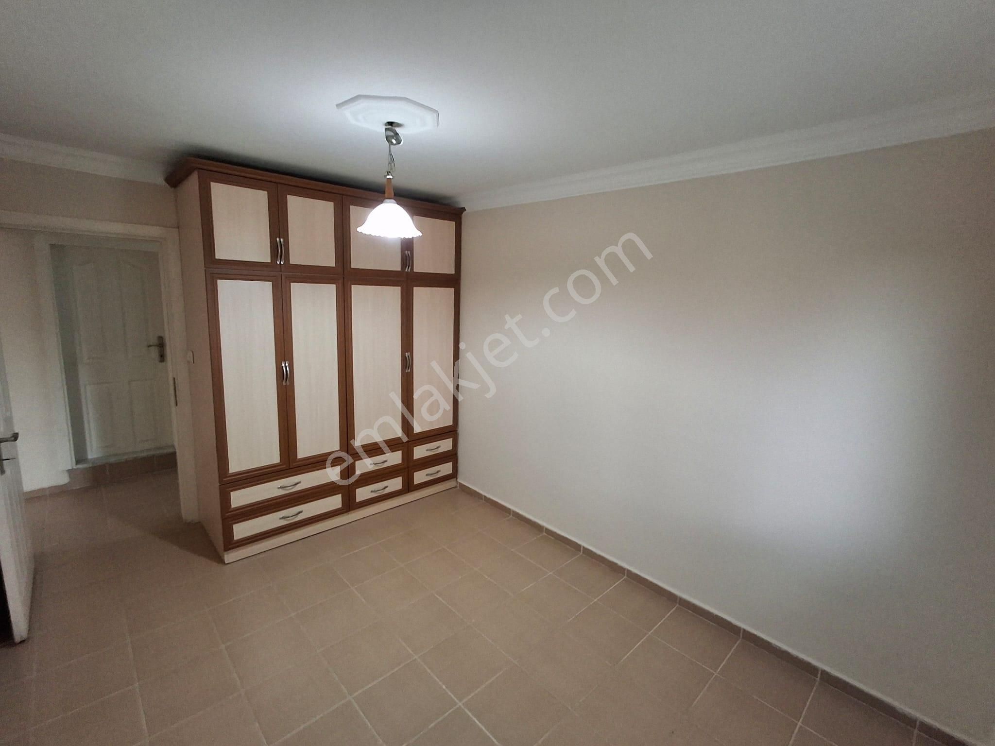 Didim Merkezde Satılık 2+1 Ayrı Mutfak Arakat-ön Cephe Geniş Daire - Görsel 13