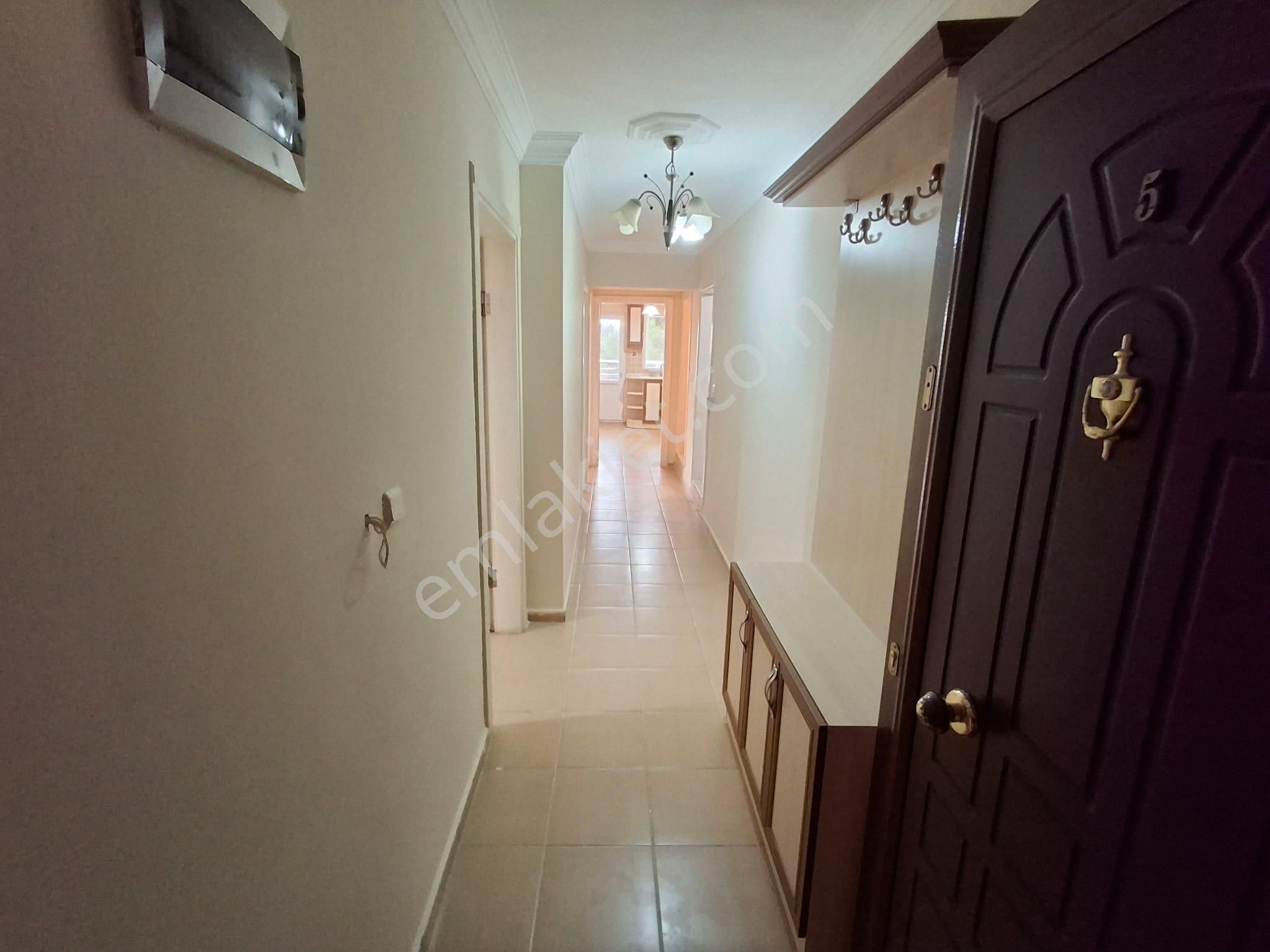 Didim Merkezde Satılık 2+1 Ayrı Mutfak Arakat-ön Cephe Geniş Daire - Görsel 8